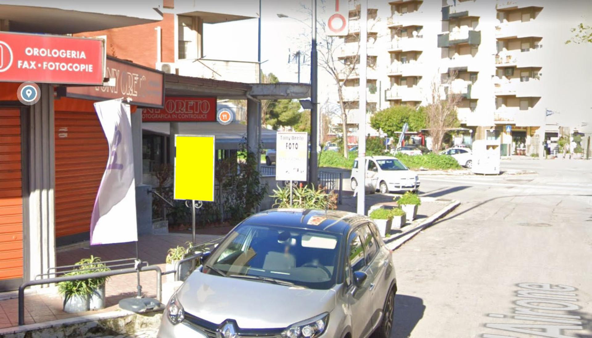 Impianto CARTELLONISTICA a Palermo, in zona Conad