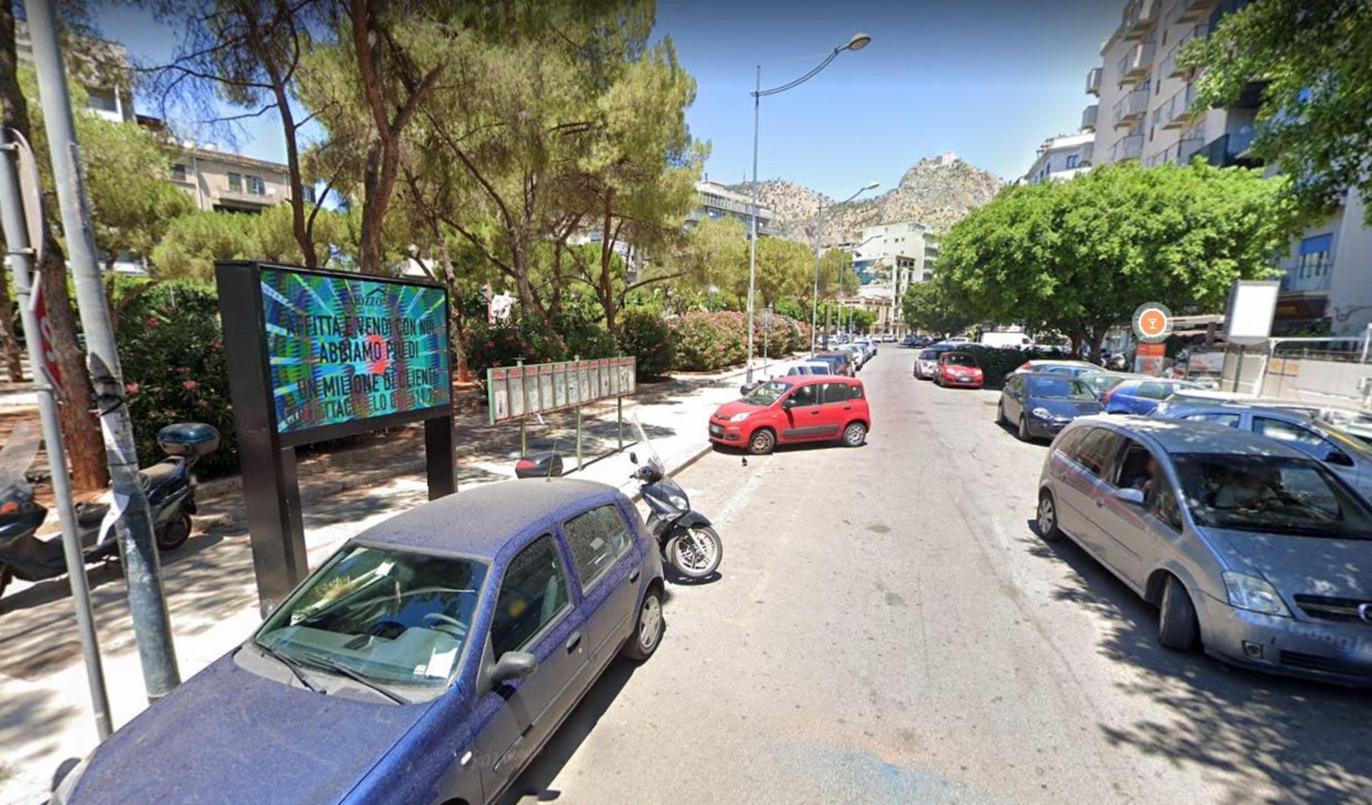 Impianto DISPLAY / LED a Palermo, in zona Alba