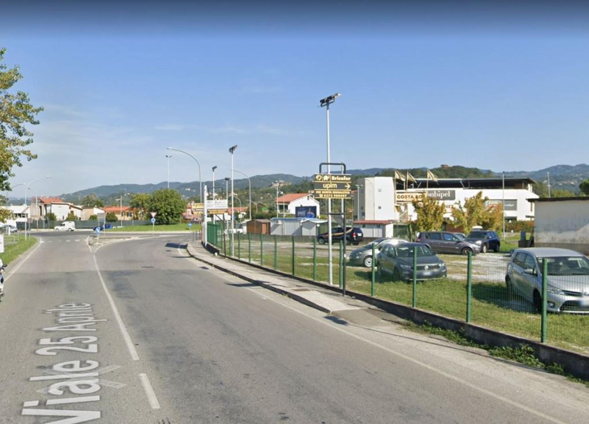 Impianto a Via XXV Aprile 54 mt. prima di Via Aurelia  Sarzana