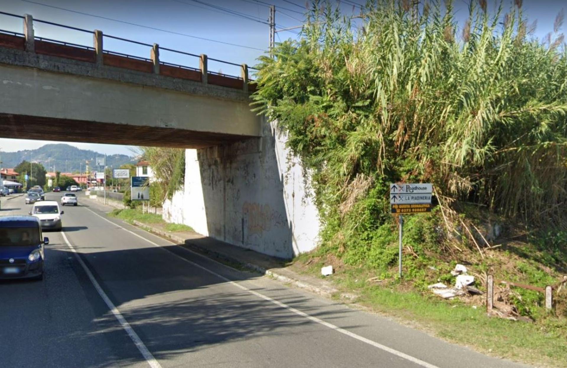 Impianto a Via Var. Aurelia Km 395+430 DX  Sarzana