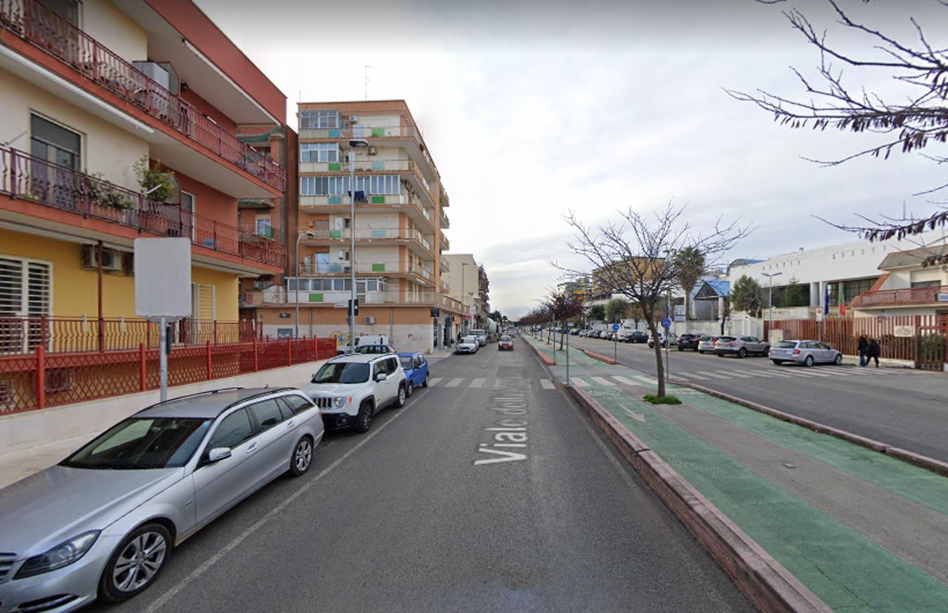 Impianto PALINA a Modugno, in zona Libra abbigliamento uomo