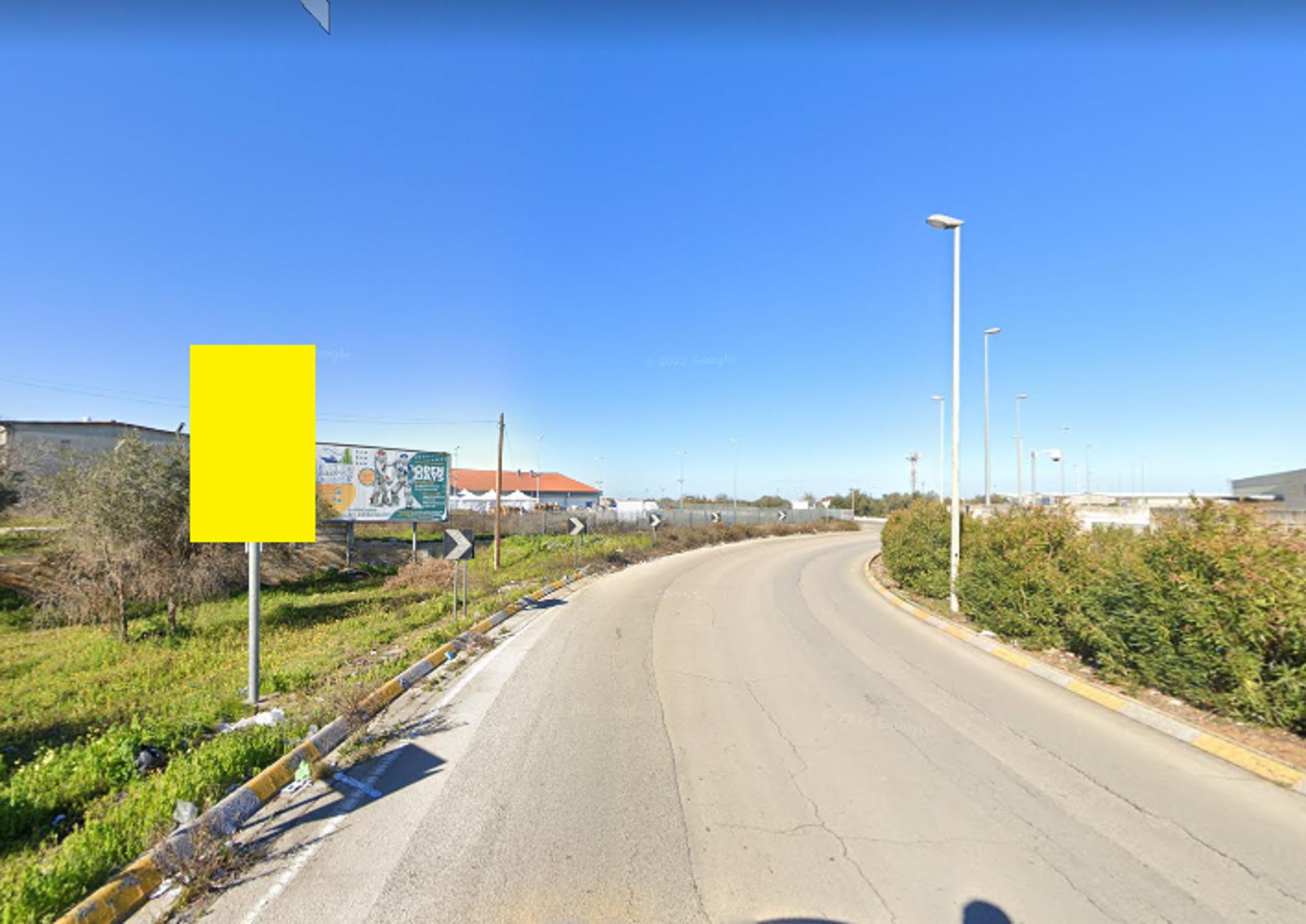 Impianto CARTELLONISTICA a Modugno, in zona Interspar