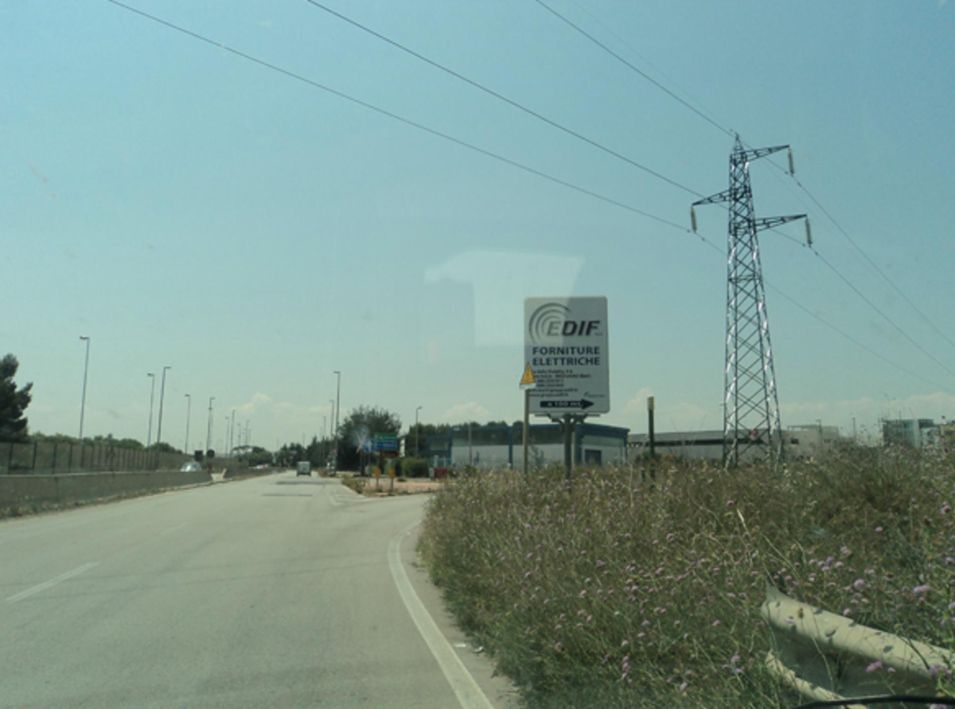 Impianto CARTELLONISTICA a Modugno, in zona IP