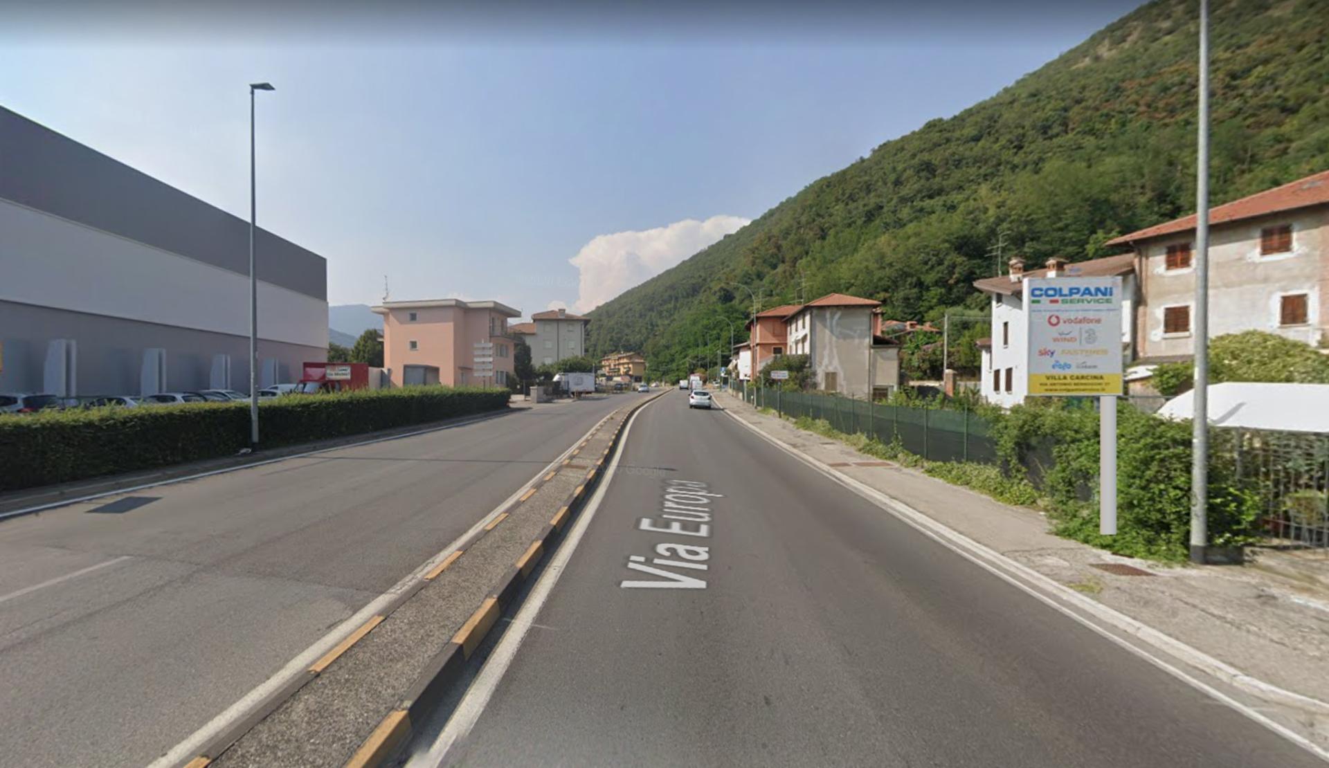 Impianto CARTELLONISTICA a Concesio, in zona Burger King
