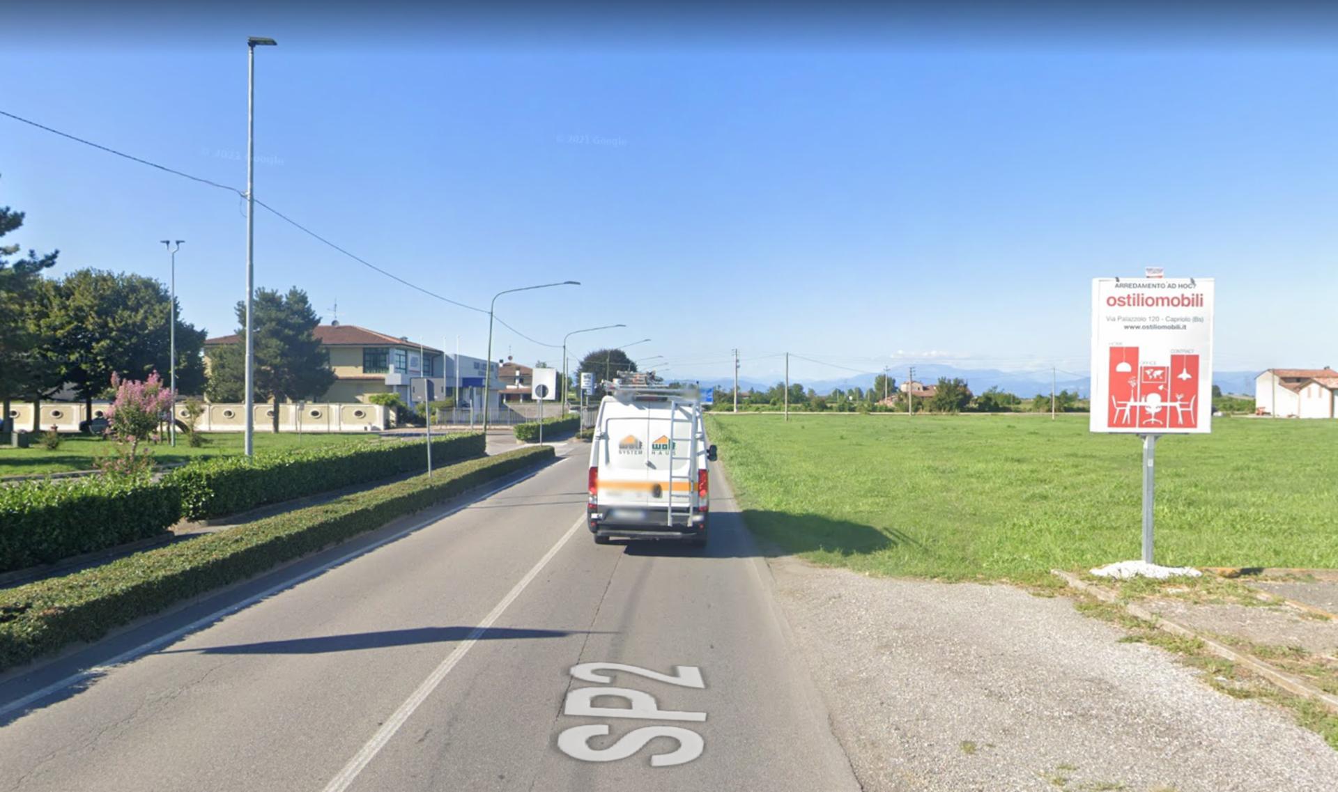 Impianto CARTELLONISTICA a Orzinuovi, in zona 44 Rosso - karaoke