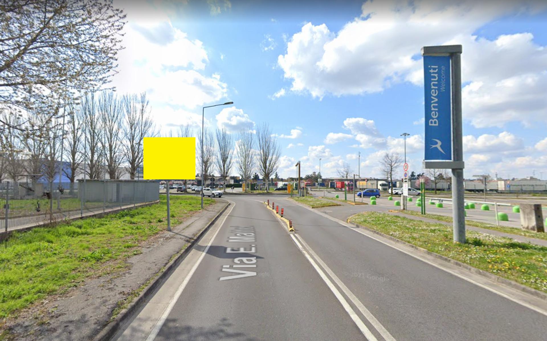 Impianto CARTELLONISTICA a Roncadelle, in zona Decathlon