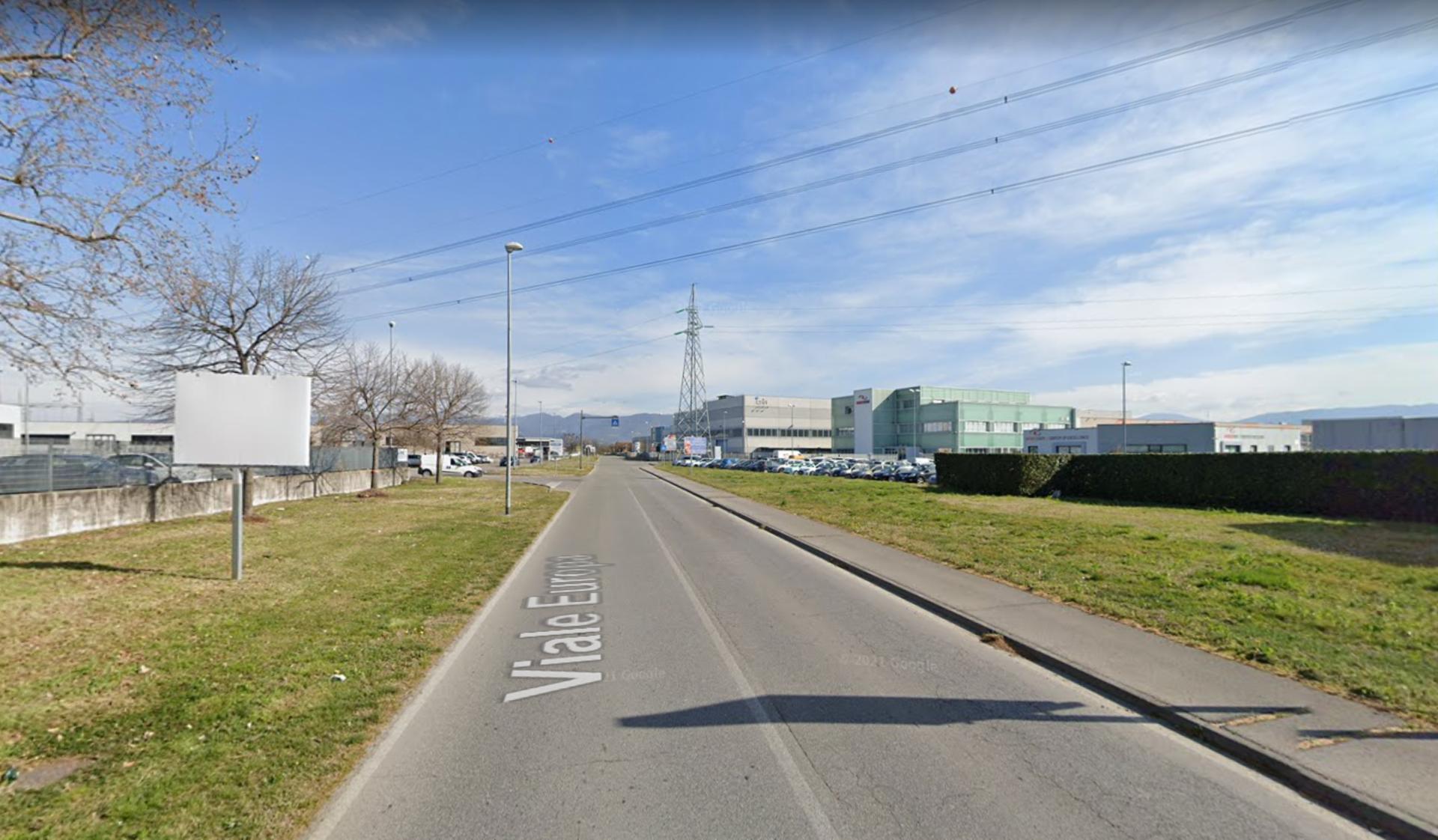 Impianto CARTELLONISTICA a Travagliato, in zona Wellfood s.r.l.