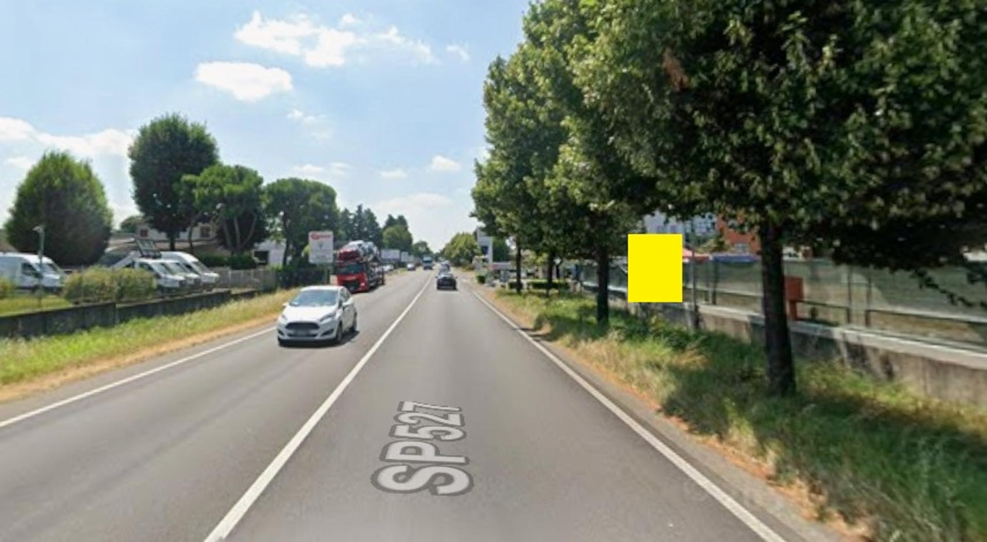 Impianto a VIALE Lombardia 75 mt dopo Via Grieg  Saronno