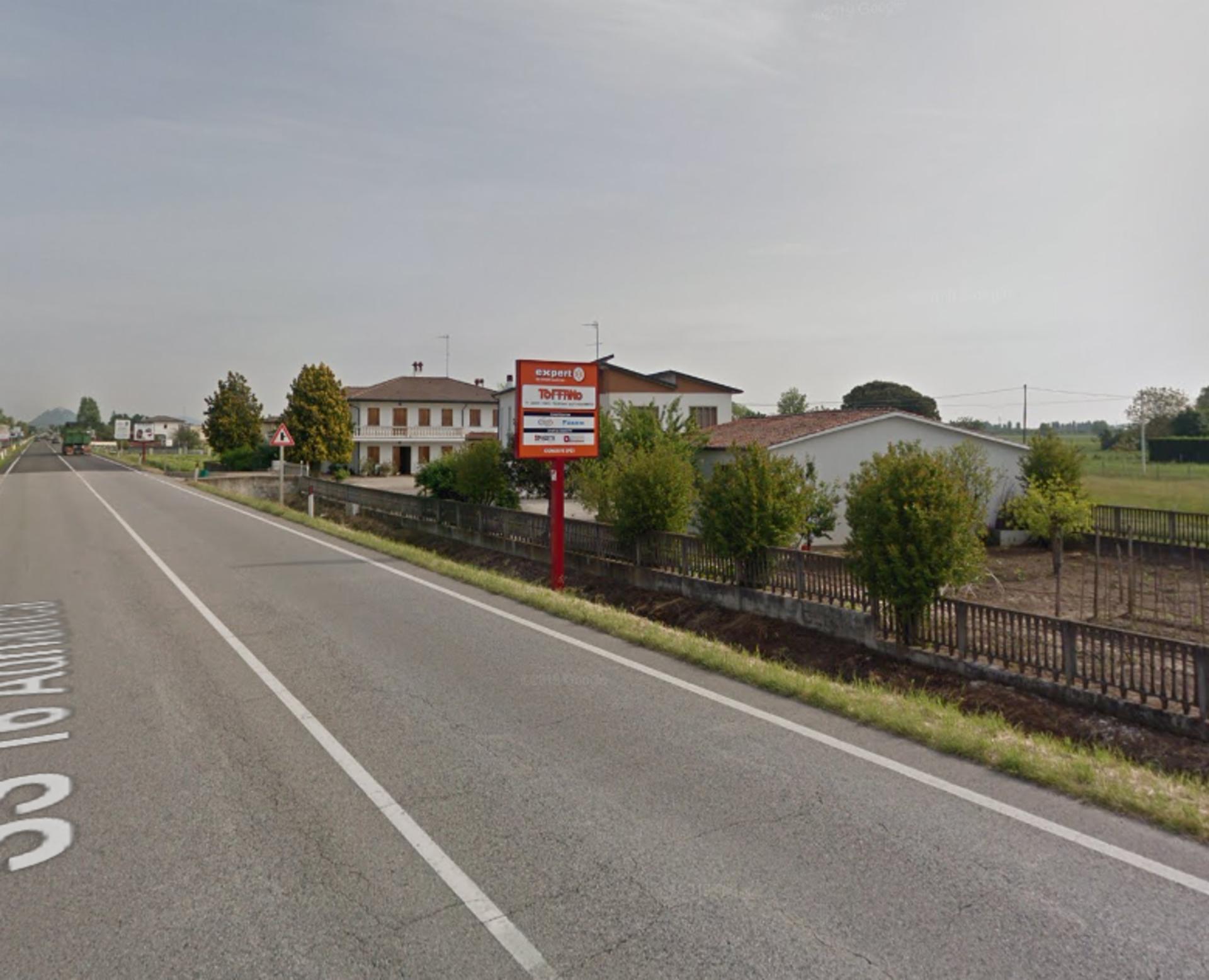 Impianto CARTELLONISTICA a Solesino, in zona Ristorante Pizzeria Al Lago