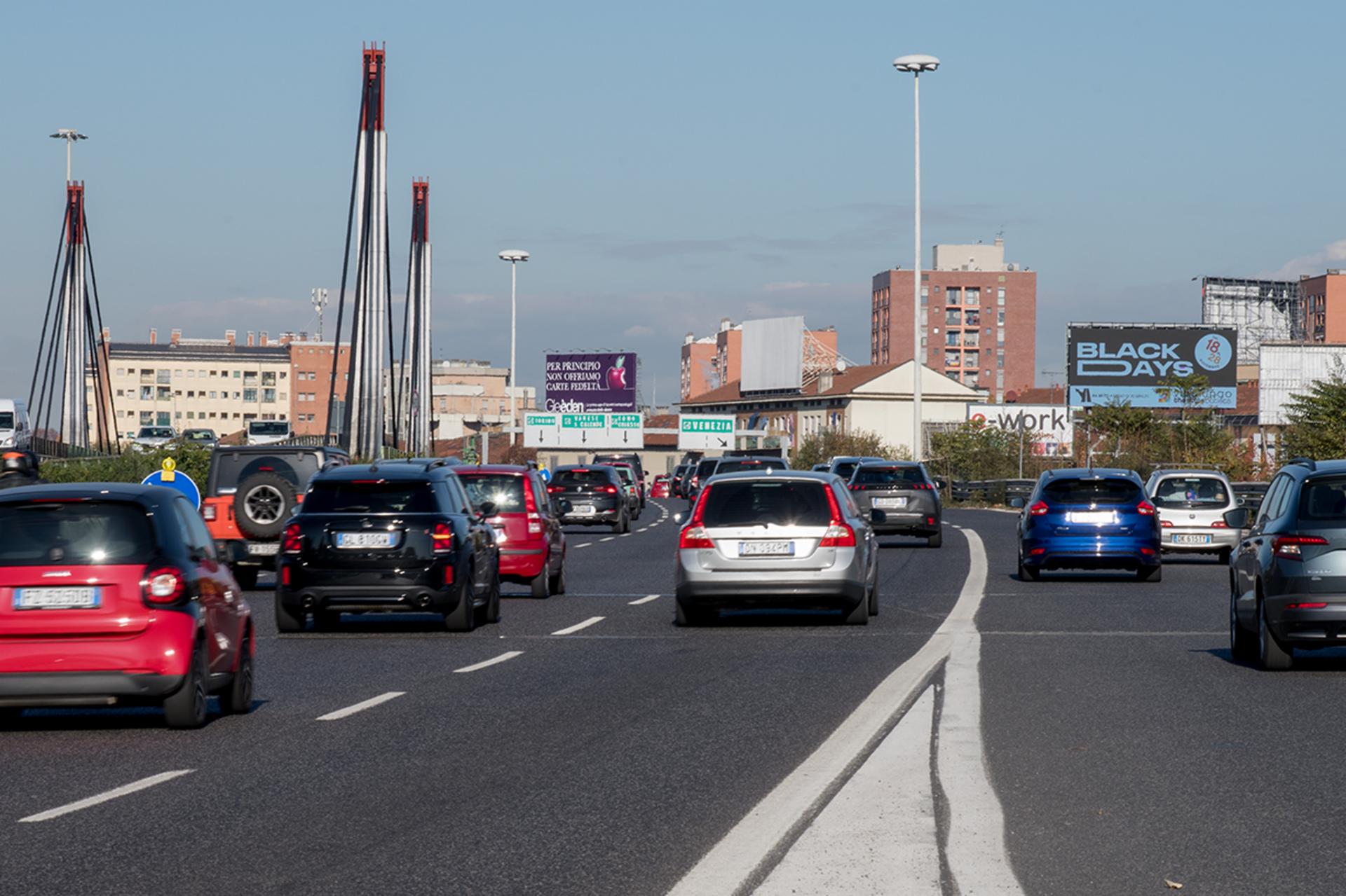 Impianto MEDI FORMATI a Milano, in zona Portavene (?)