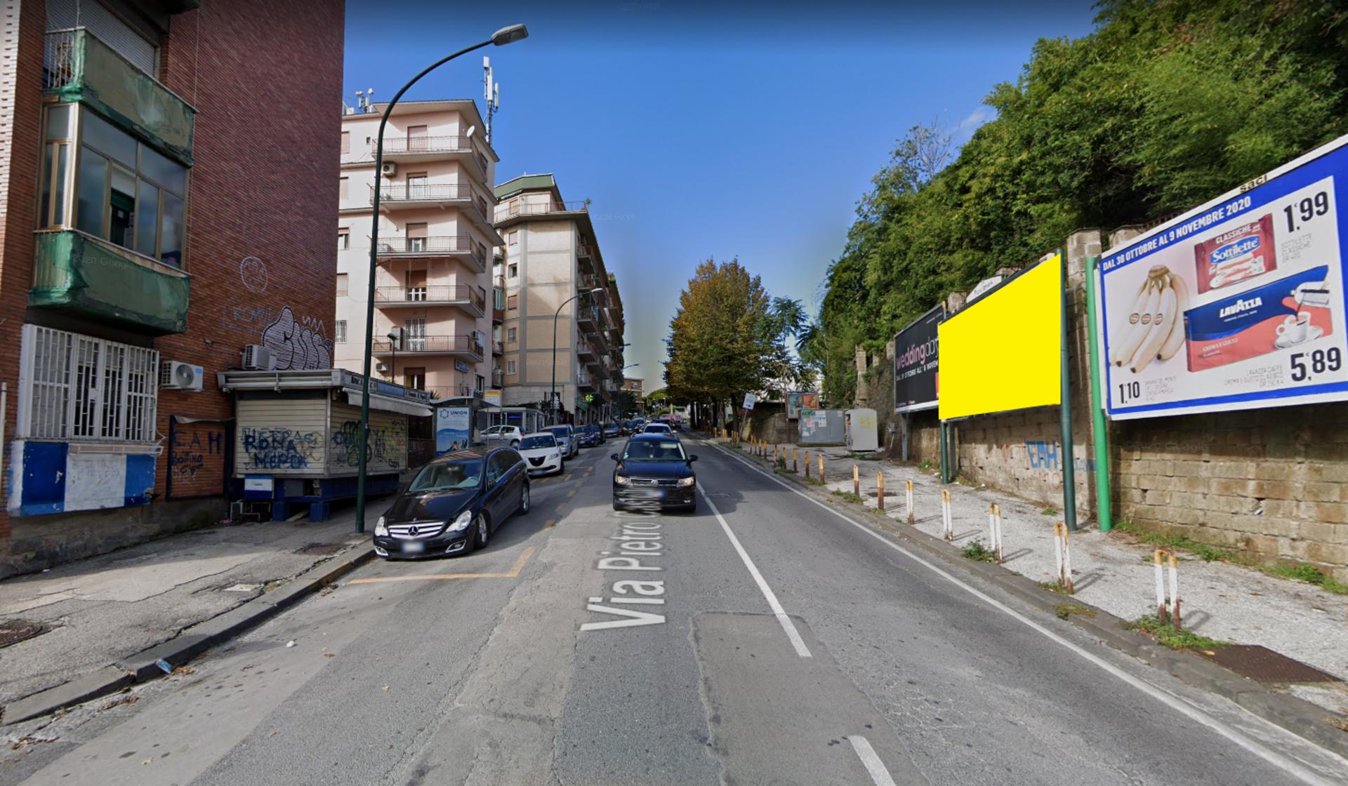 Impianto 6 X 3 a Napoli, in zona Il Cavallino d'Oro - Ristorante Pizzeria