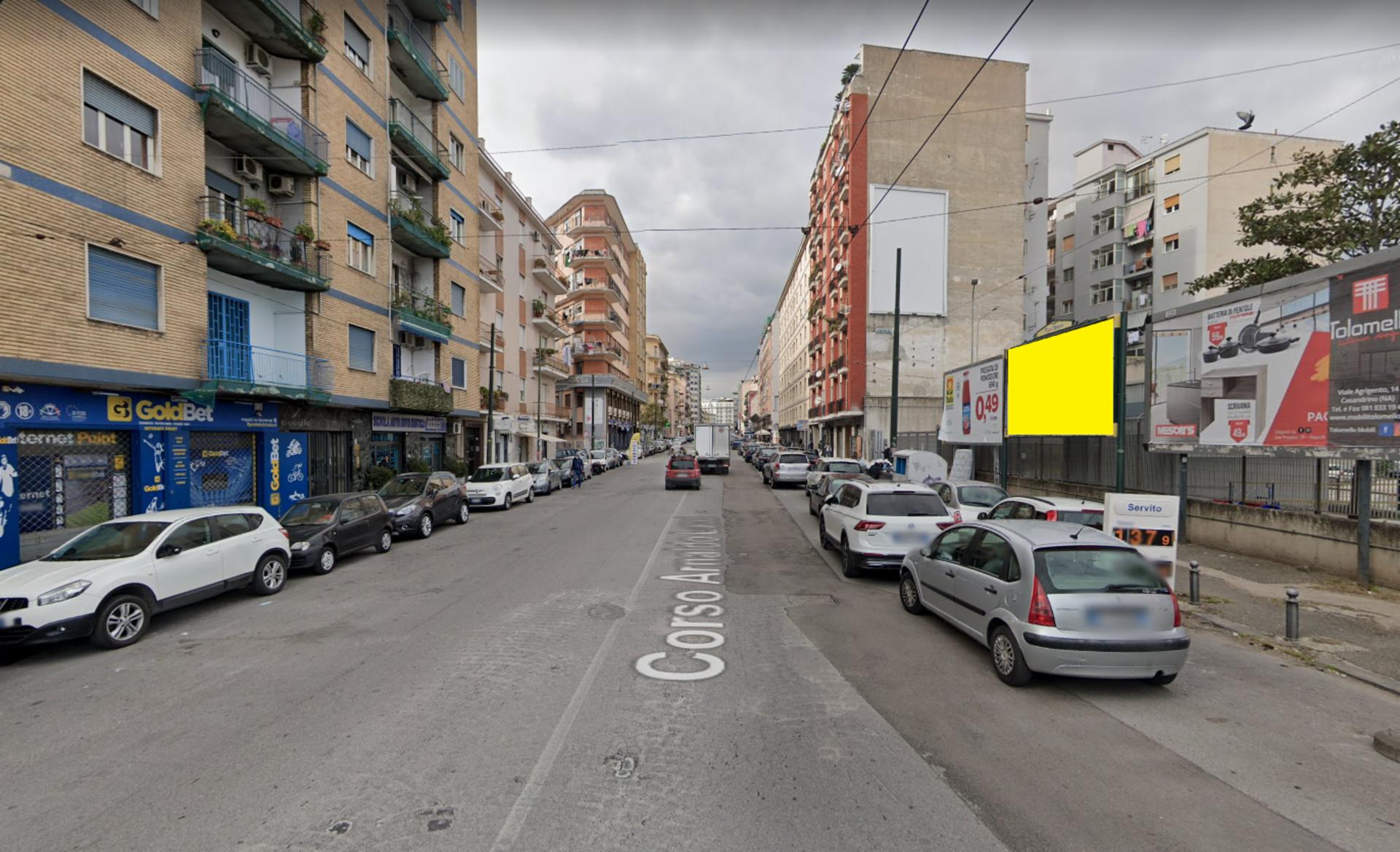 Impianto 6 X 3 a Napoli, in zona Mix Markt