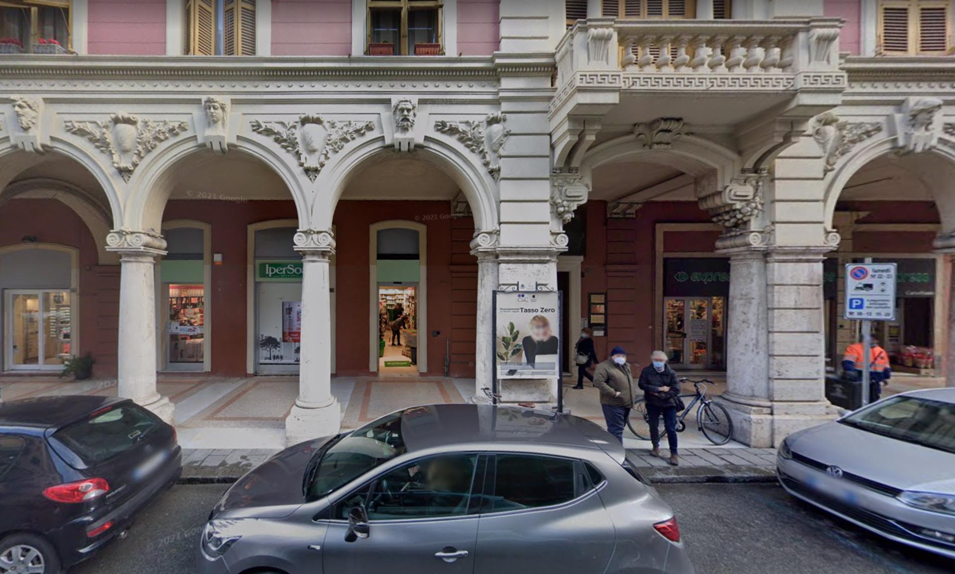 Impianto STENDARDO a Chiavari, in zona Carrefour Express