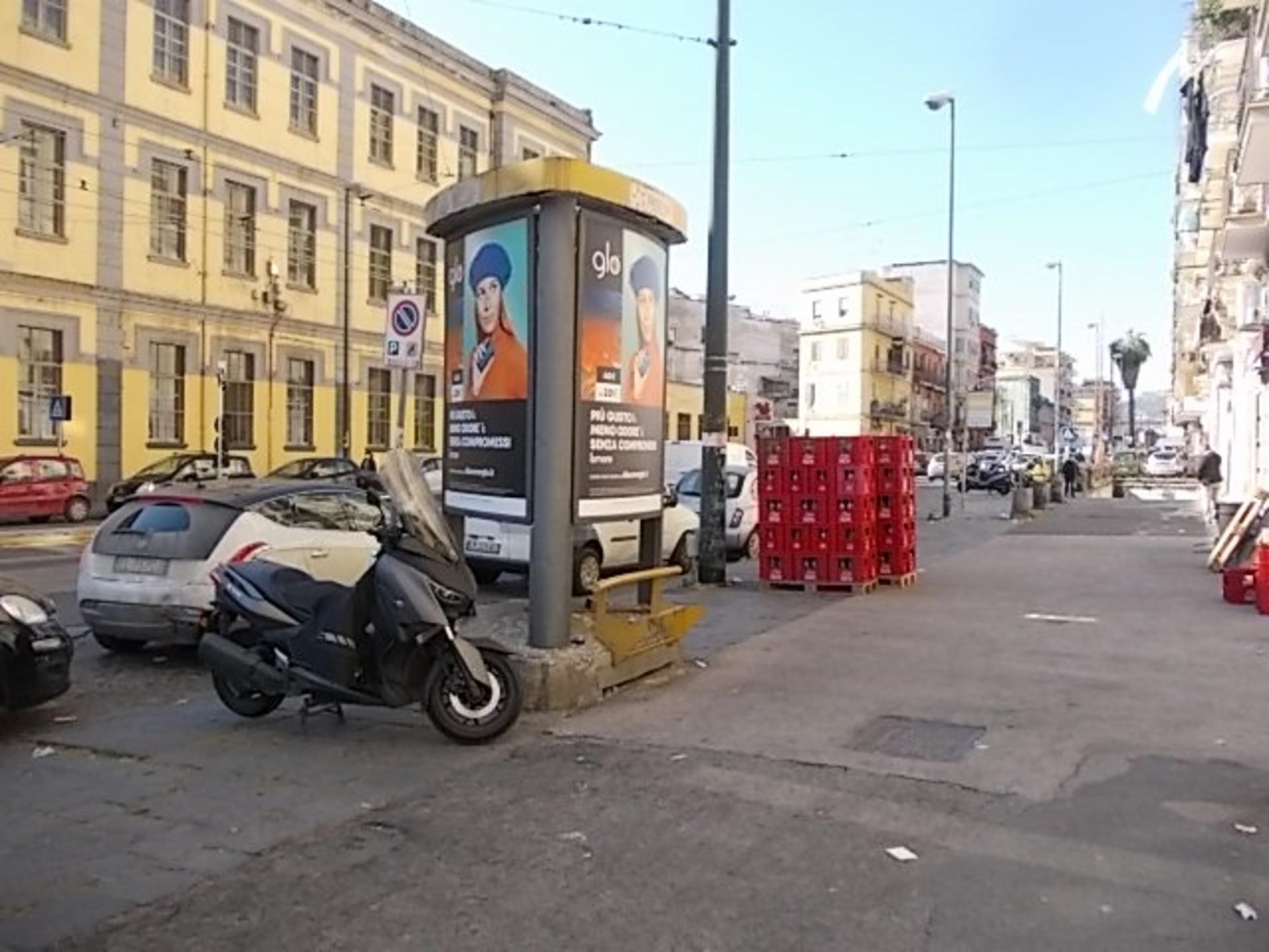 Impianto TOTEM a Napoli, in zona Caffe Angelo