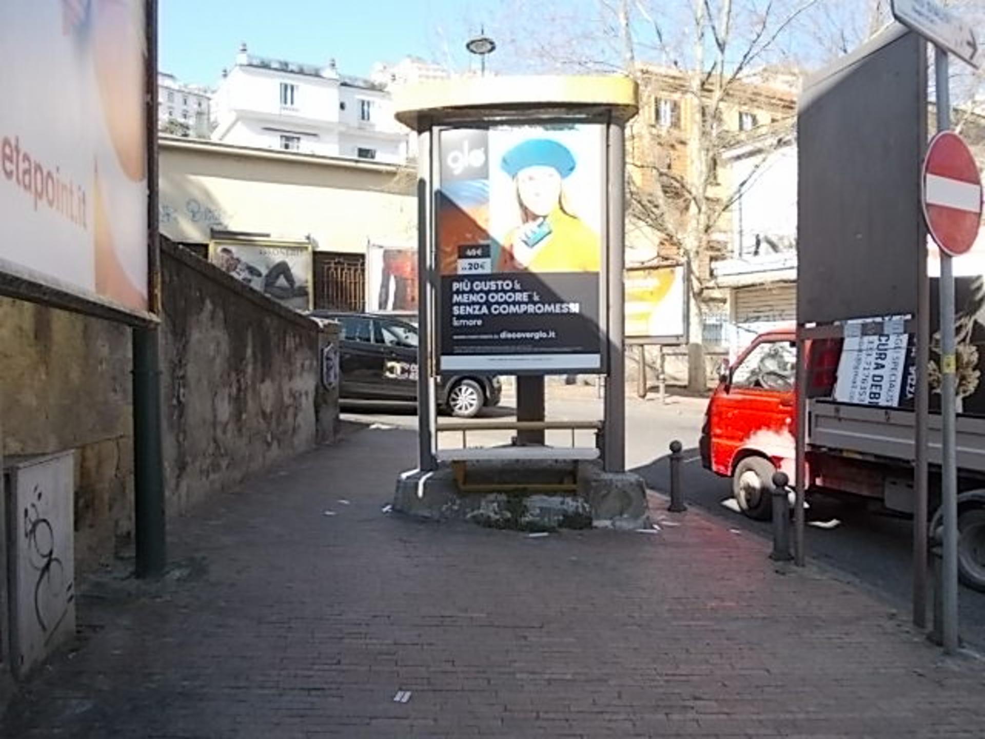Impianto TOTEM a Napoli, in zona Cafè Guapa