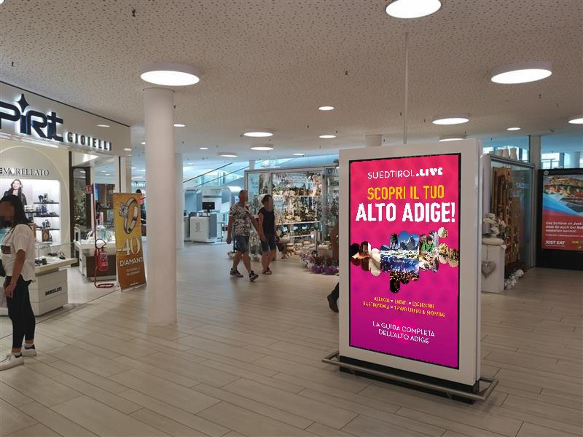 Impianto DISPLAY / LED a Bolzano, in zona JD Sports