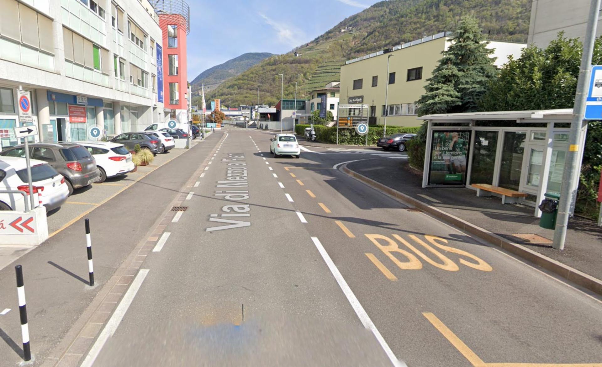 Impianto PENSILINA a Bolzano, in zona Bar Bistro Agorà