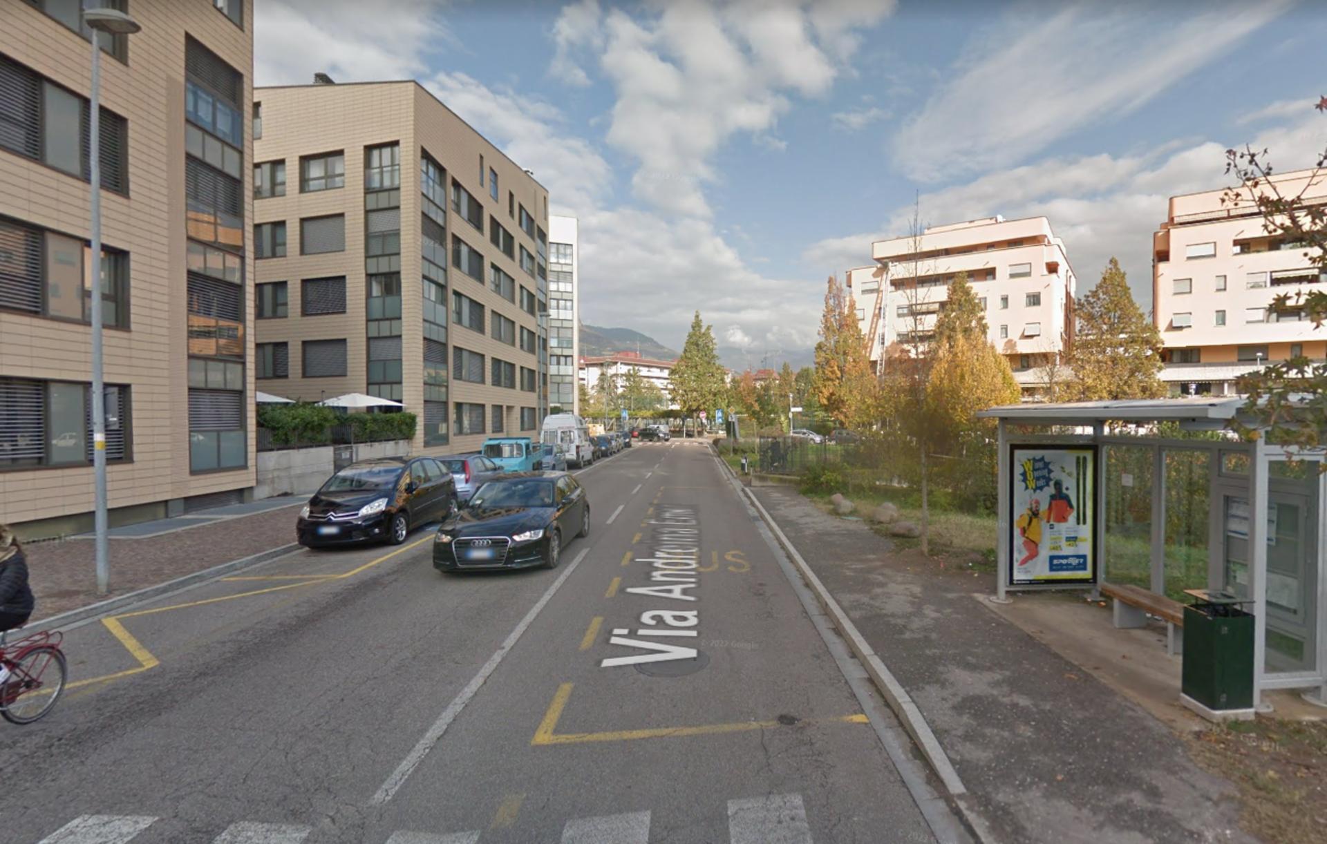 Impianto PENSILINA a Bolzano, in zona Bar Hope Bistrot