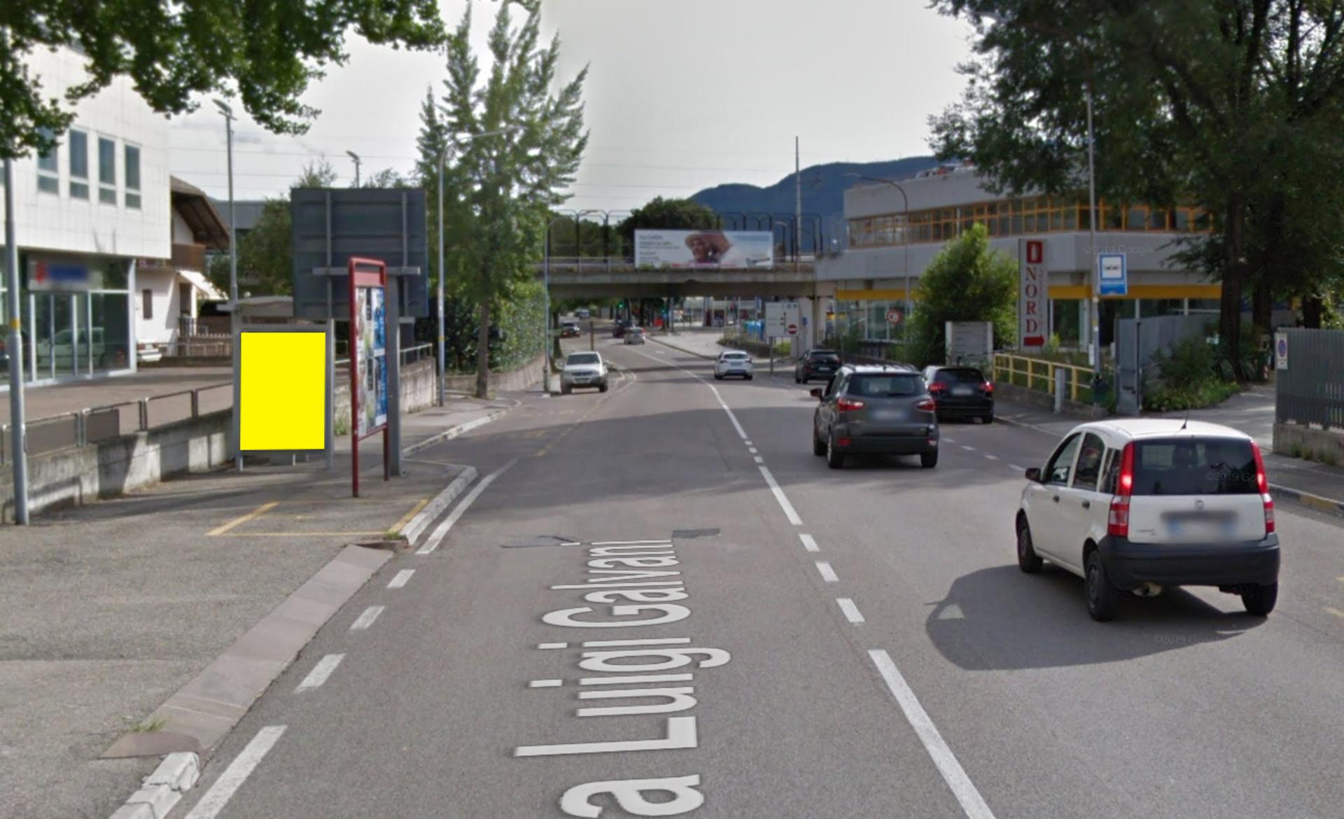 Impianto PENSILINA a Bolzano, in zona H&M