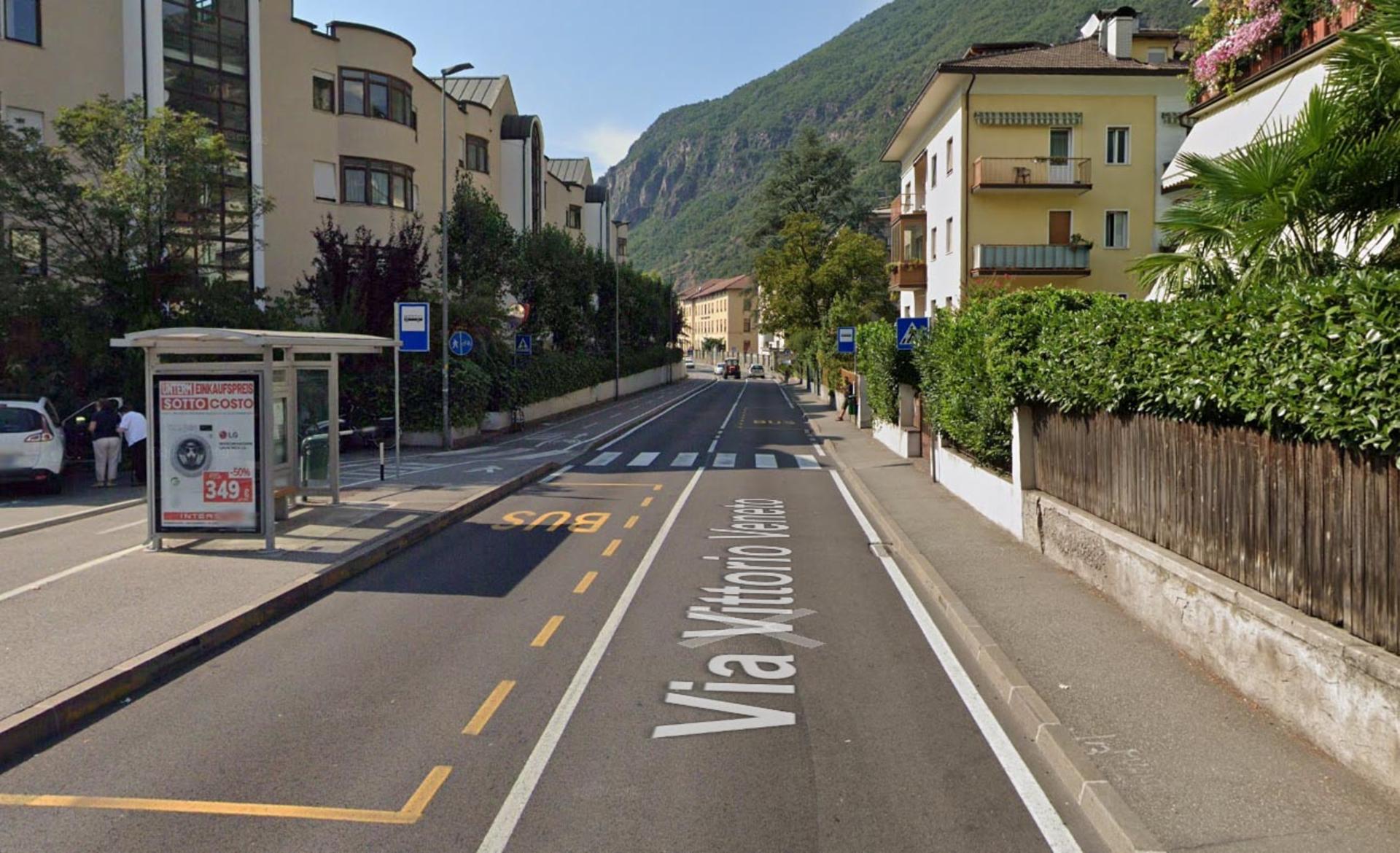 Impianto PENSILINA a Bolzano, in zona Salone Arcobaleno