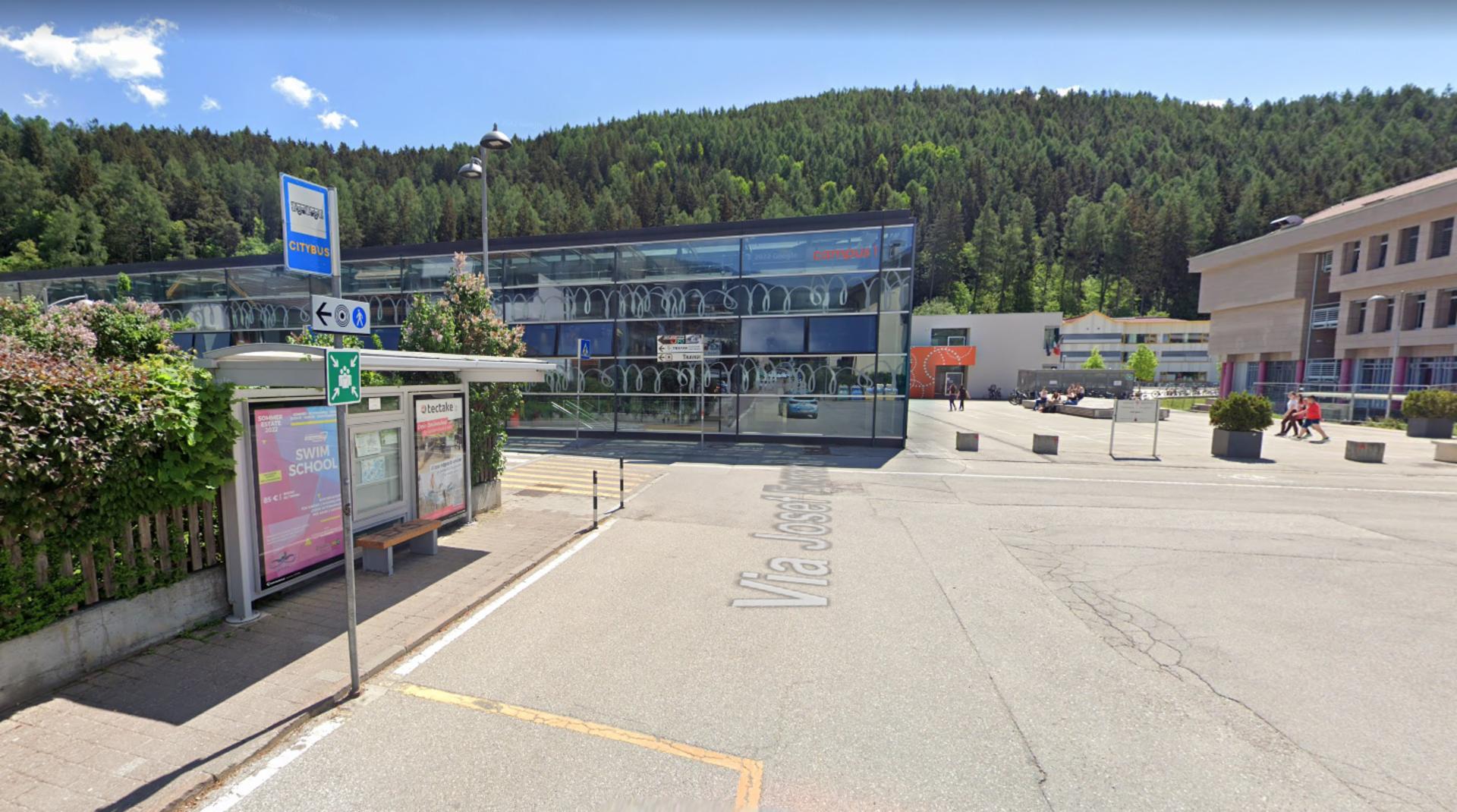 Impianto PENSILINA a Brunico, in zona ALDI