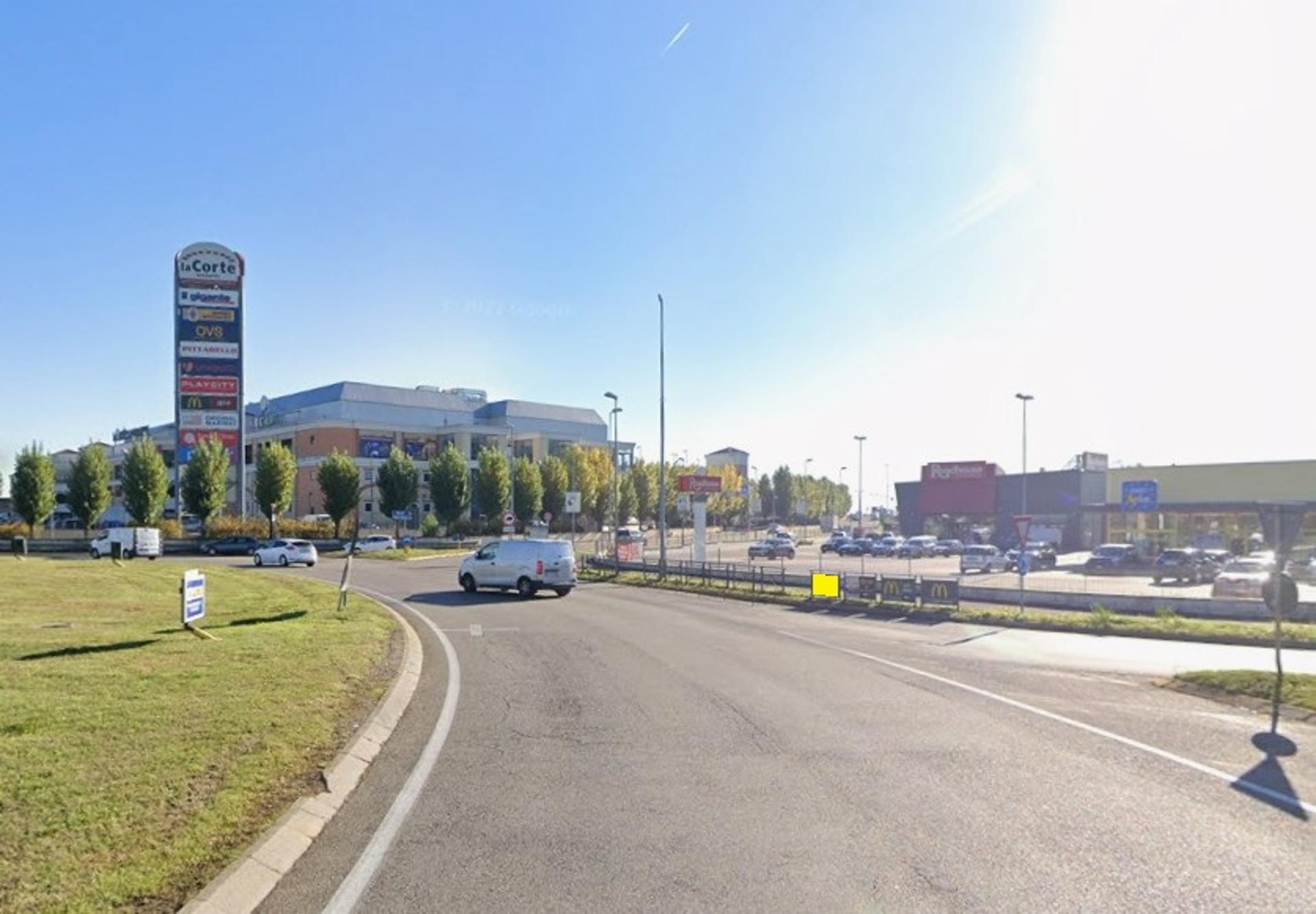 Impianto TRANSENNA a Bellinzago Lombardo, in zona EuroSpin