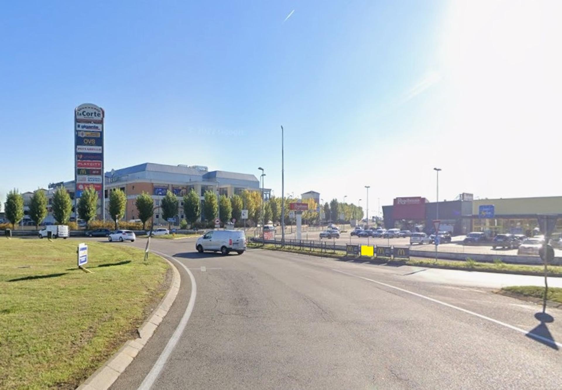 Impianto TRANSENNA a Bellinzago Lombardo, in zona EuroSpin
