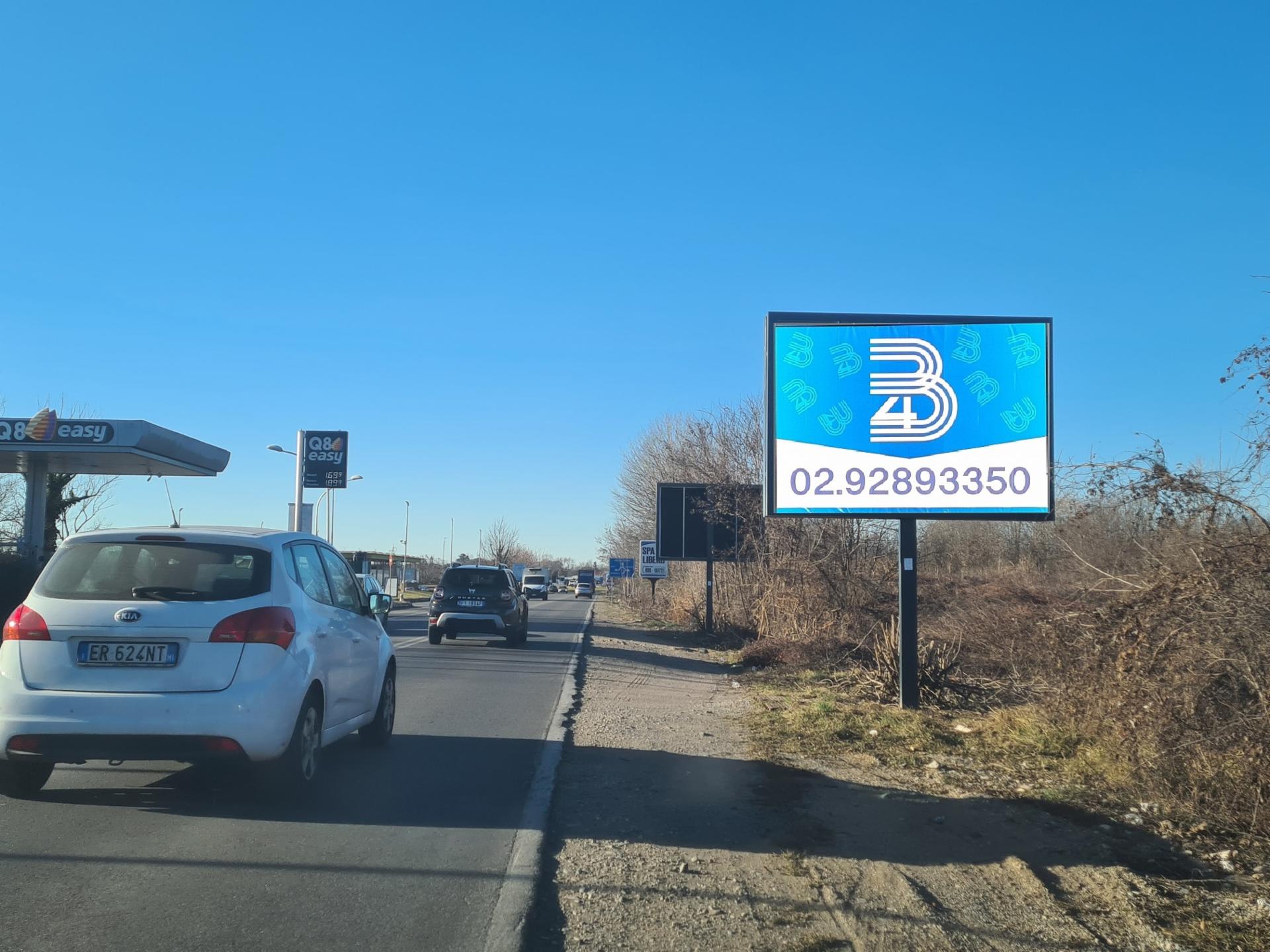 Impianto POSTER a Pogliano Milanese, in zona Globo Megastore