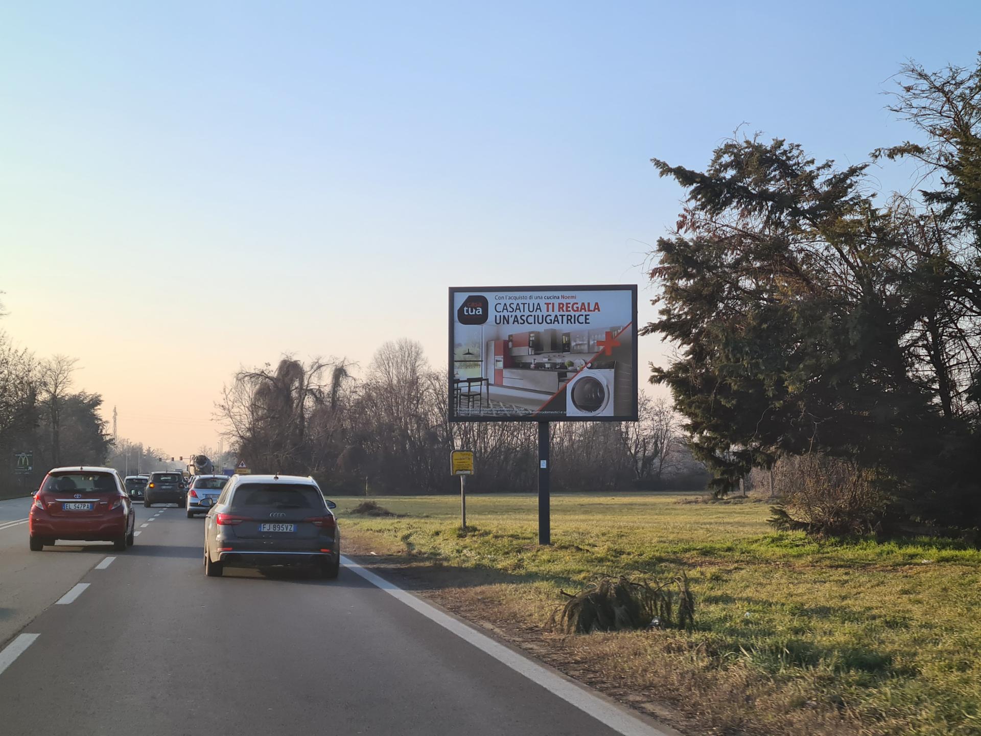 Impianto POSTER a Rho, in zona Coop