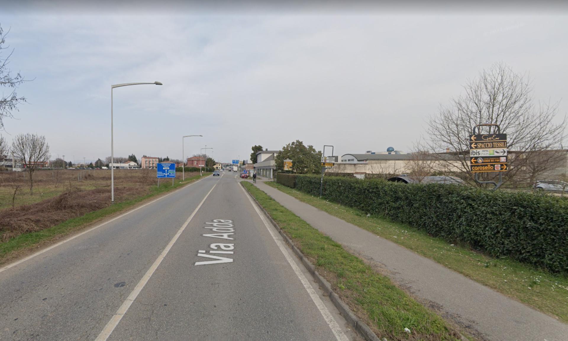 Impianto FRECCE / PREINSEGNE a Concorezzo, in zona Stock Abbigliamento