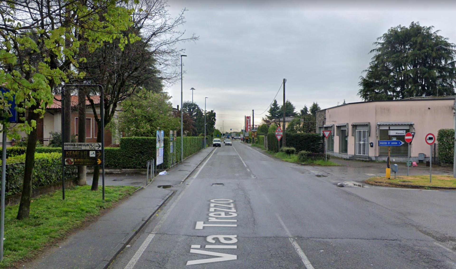 Impianto FRECCE / PREINSEGNE a Vaprio d'Adda, in zona Bella Napoli - Pizzeria d'asporto