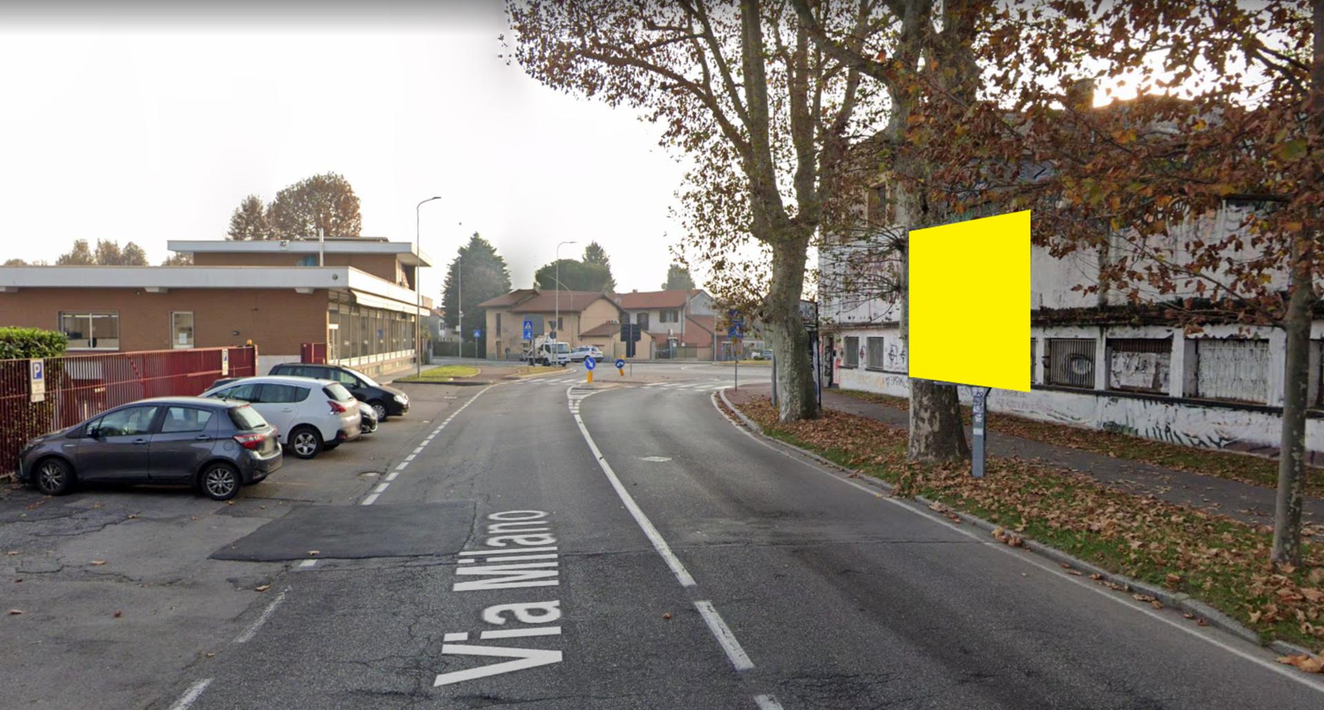 Impianto CARTELLONISTICA a Saronno, in zona Jeanpierre Arredamenti