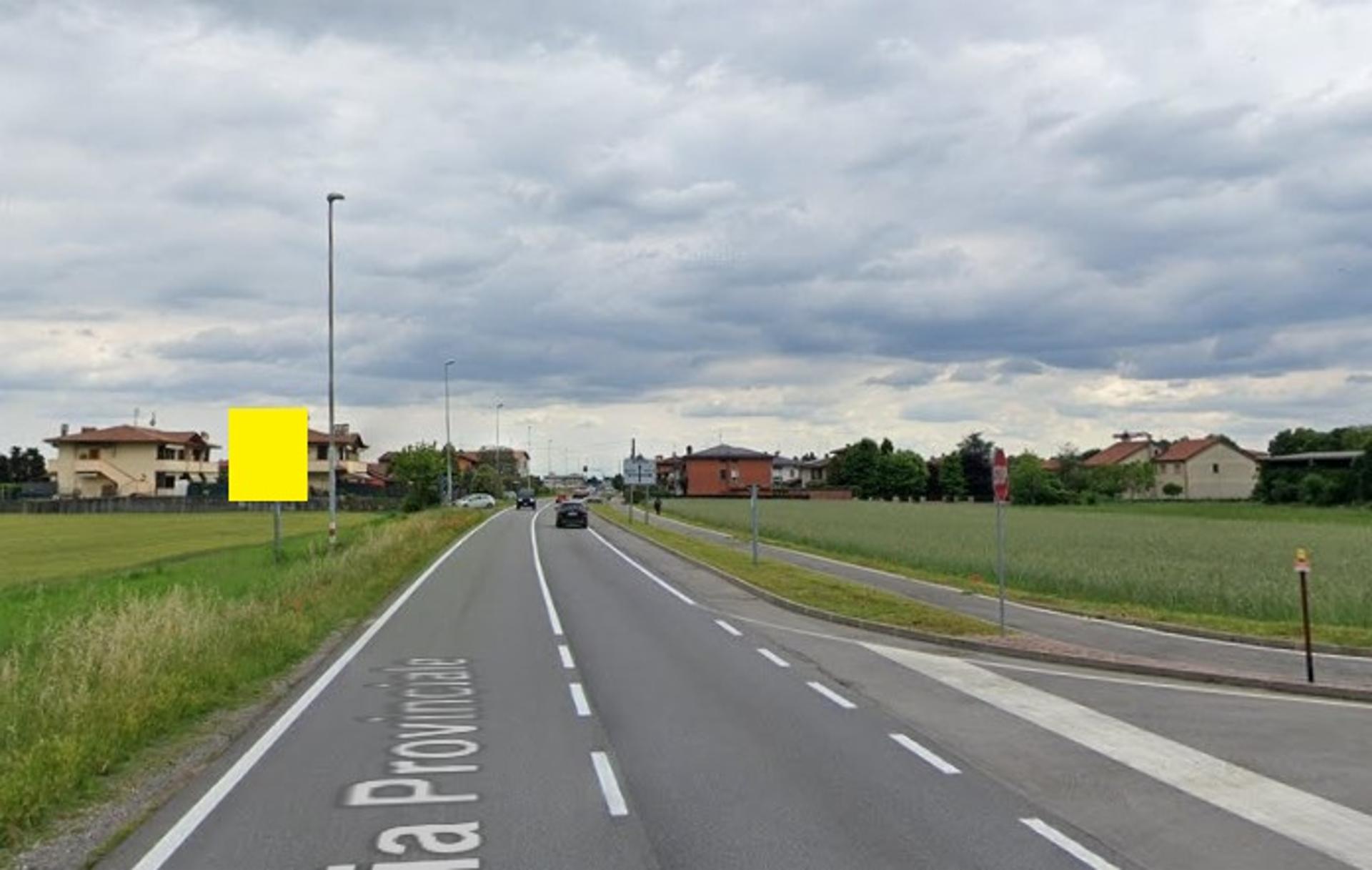 Impianto CARTELLONISTICA a Lurano, in zona Gabu in cascina