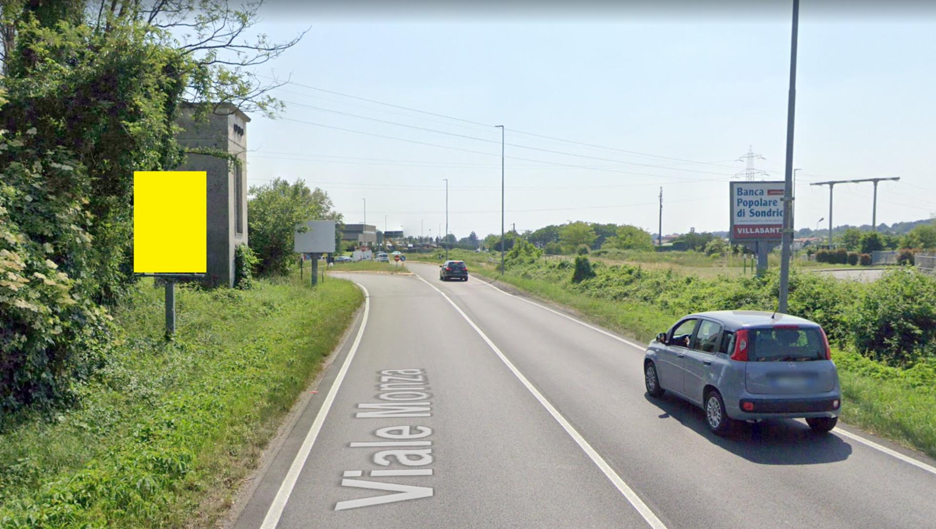 Impianto CARTELLONISTICA a Usmate Velate, in zona Tigotà