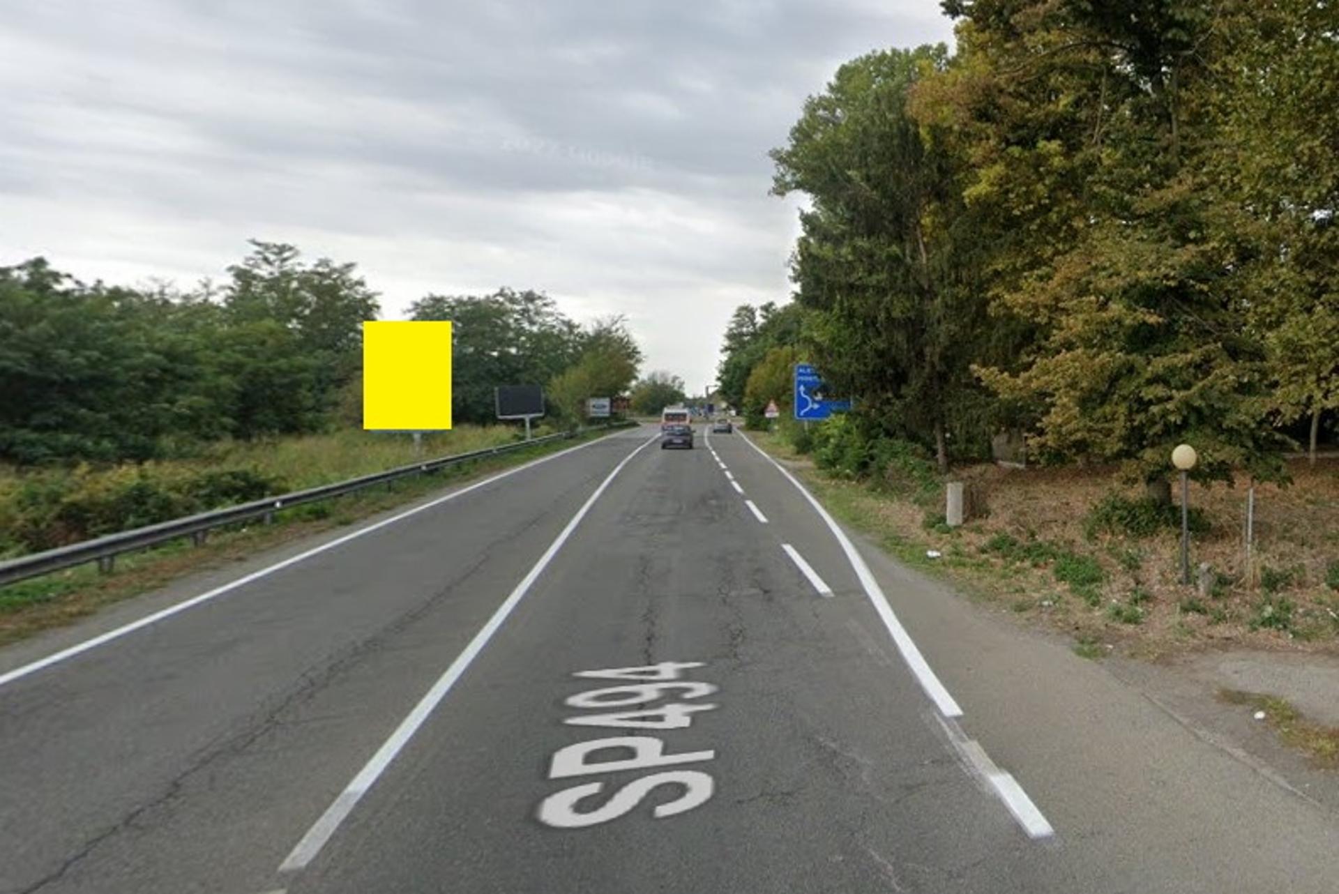 Impianto CARTELLONISTICA a Parona, in zona Q8