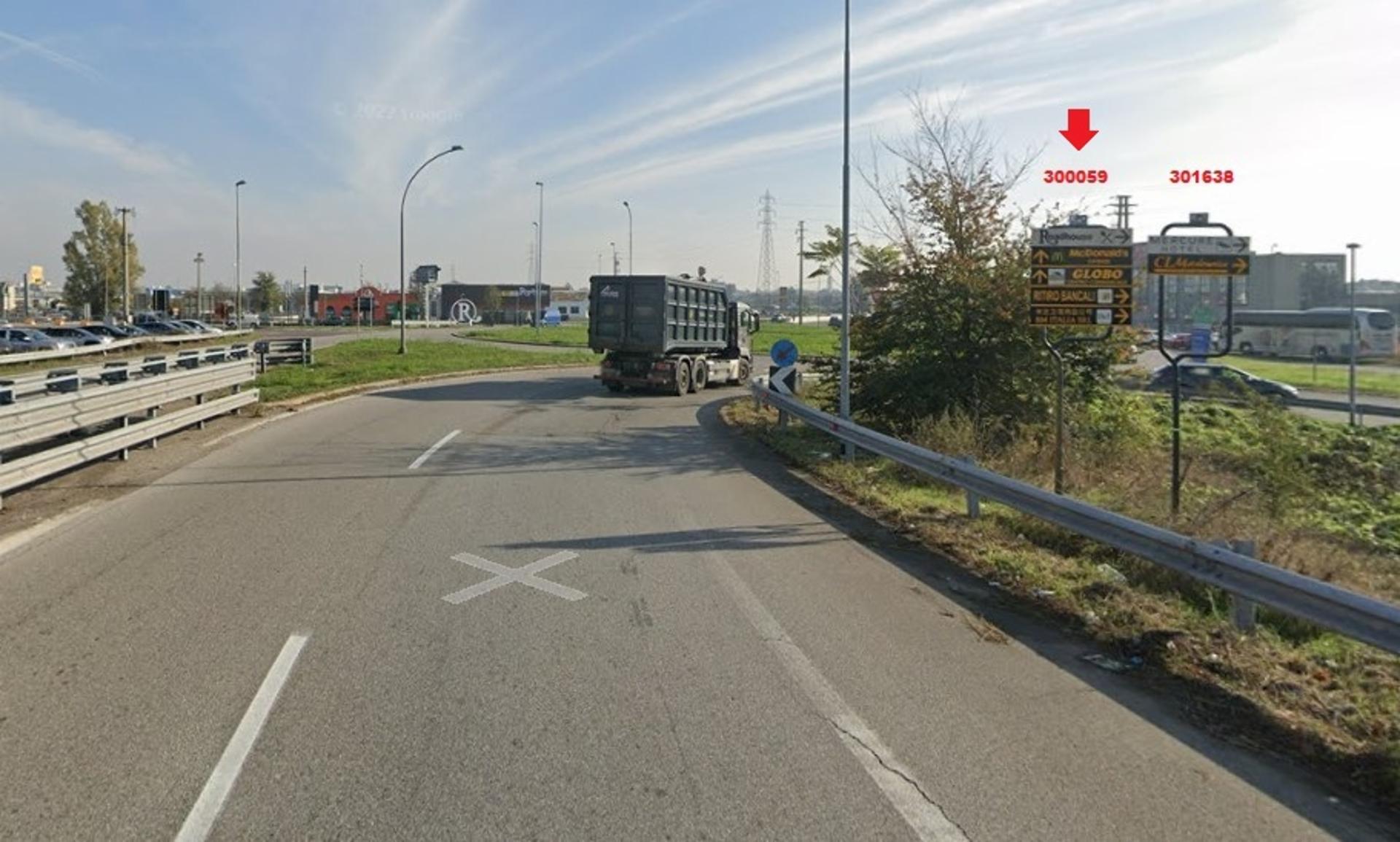 Impianto a S.P. 121 Km. 5+270/dx (Cavalcavia uscita A4 rotatoria con SP. 121)  Agrate Brianza