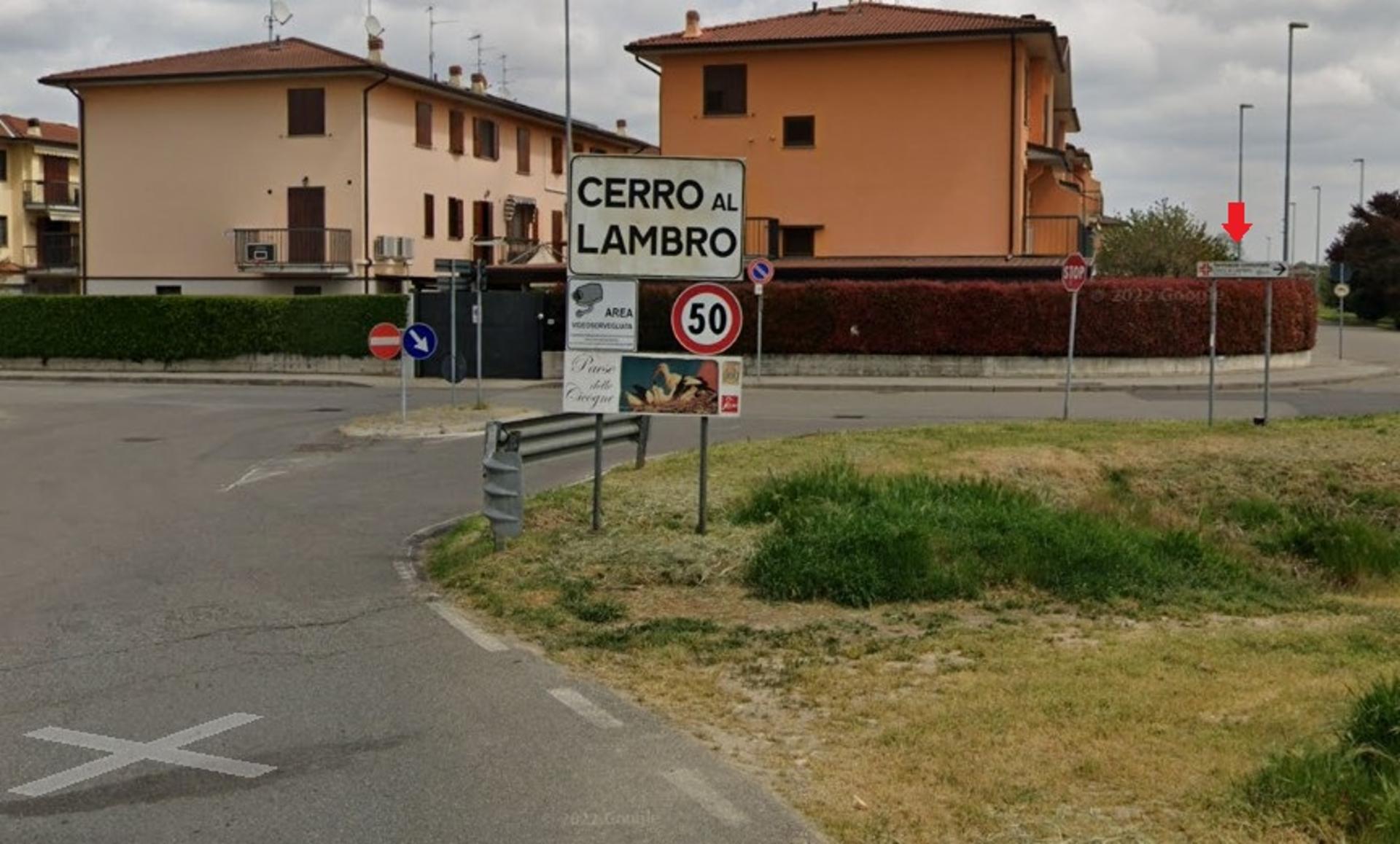 Impianto frecce / preinsegne a Cerro al Lambro