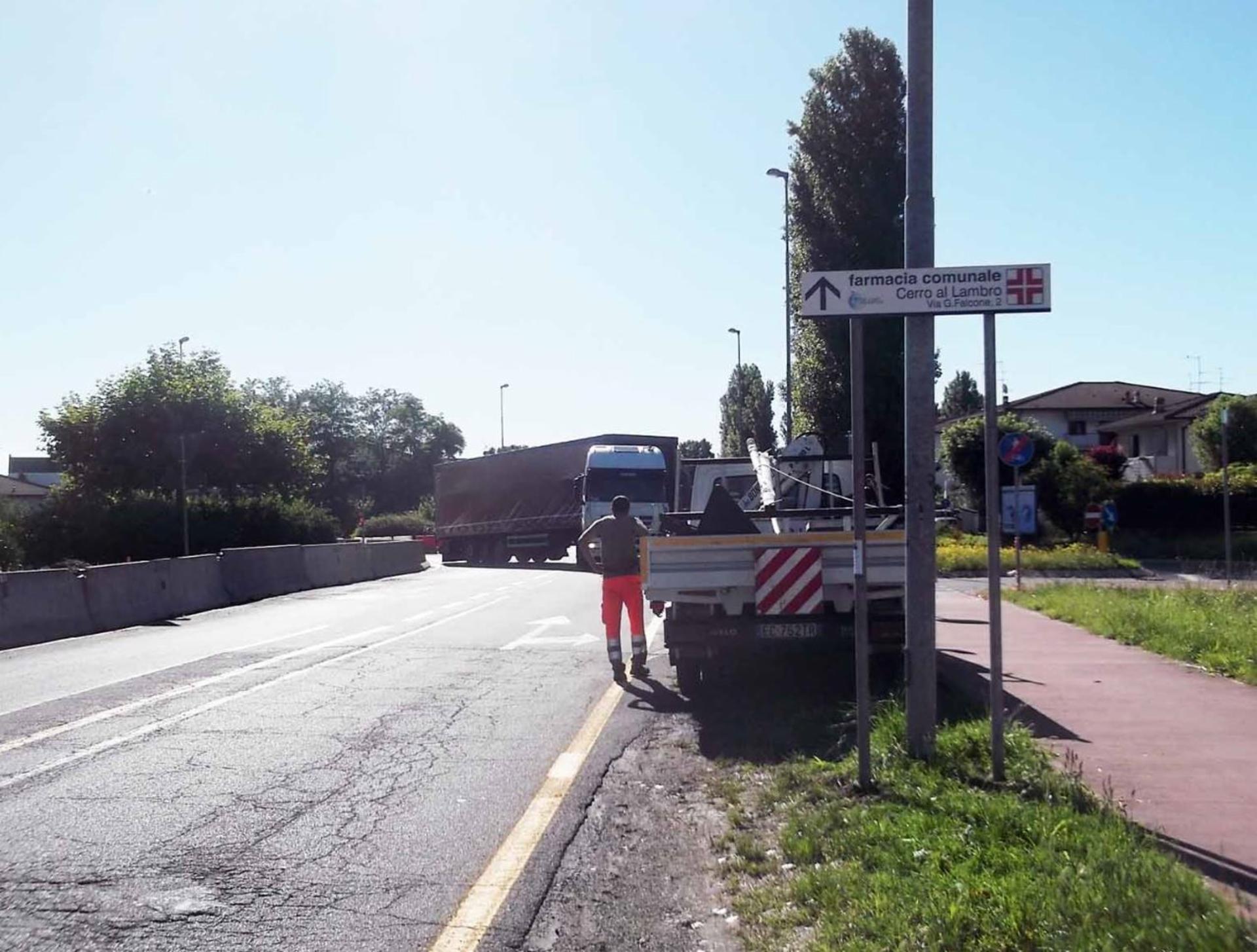 Impianto a VIA Montale angolo S.P. 17  Cerro al Lambro