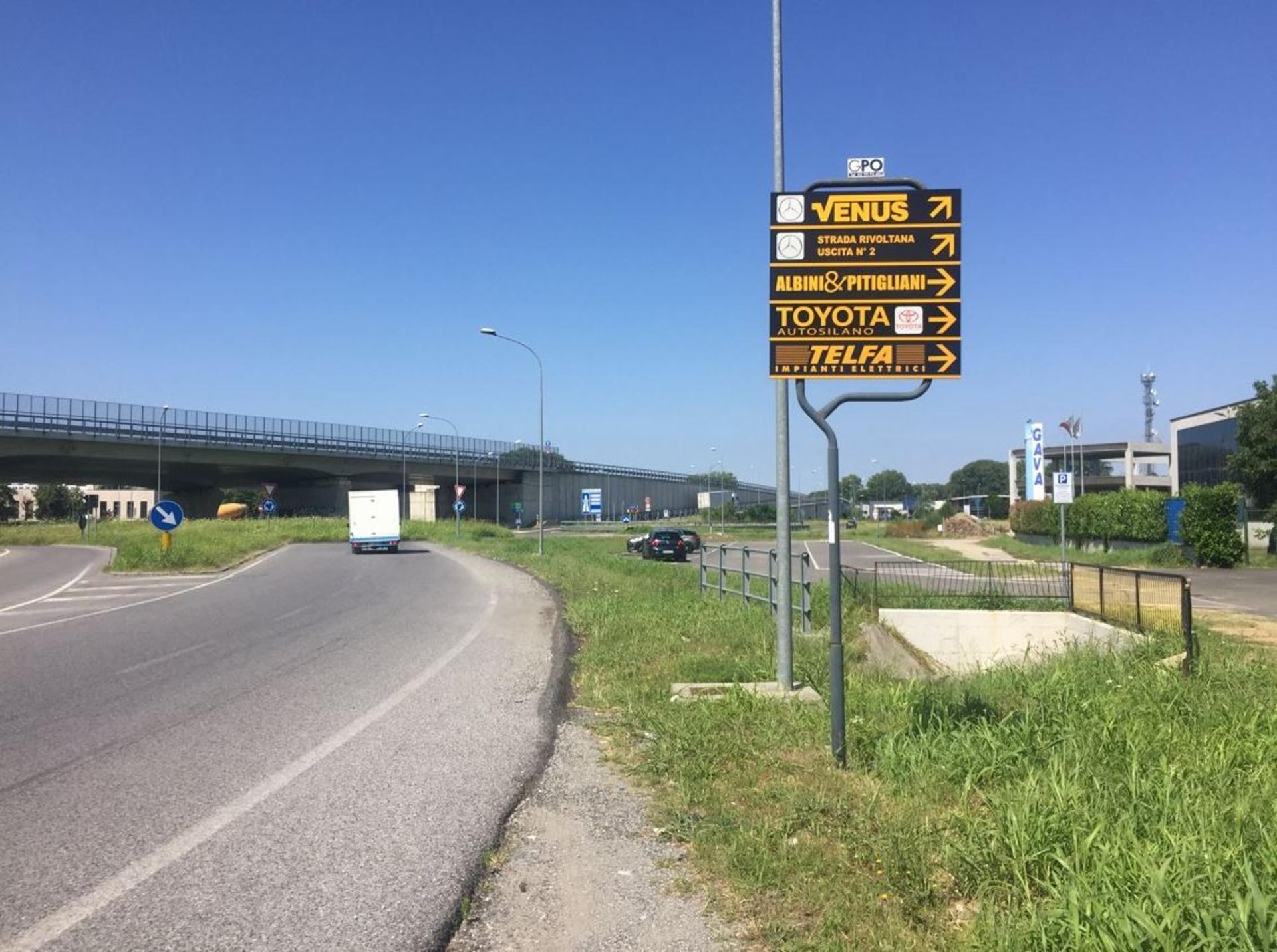 Impianto FRECCE / PREINSEGNE a Vignate, in zona Le Bistrot di Zii Gaetano