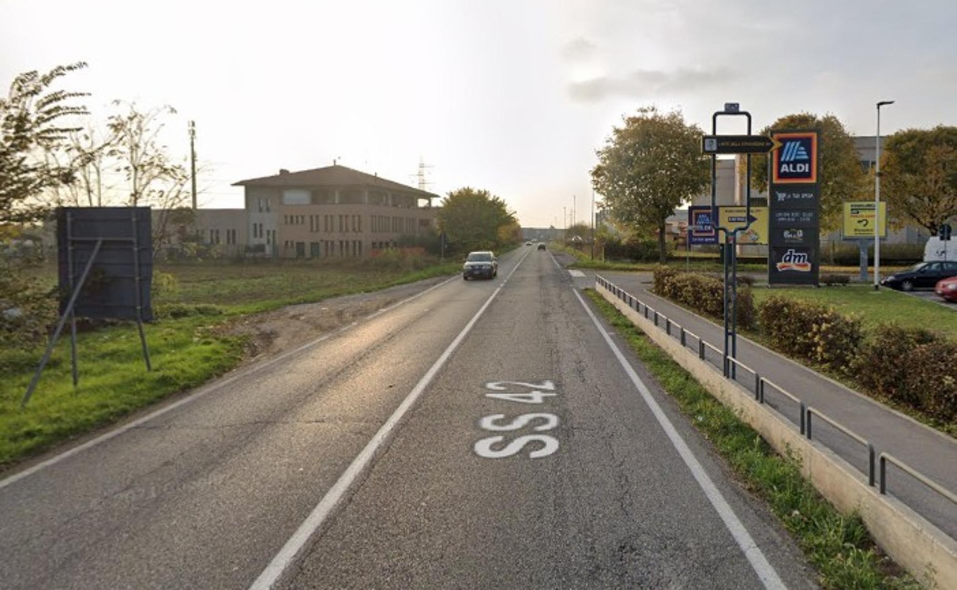 Impianto a EX S.S. 42 Km. 15+362/dx  Stezzano