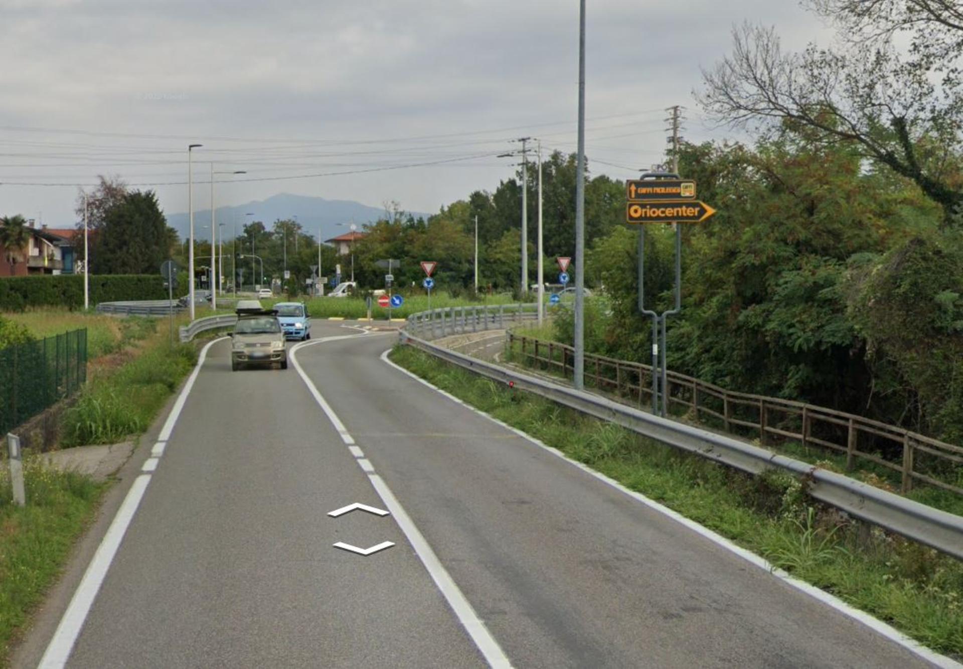 Impianto a EX S.S. 591 Km 5+115/sx  Azzano San Paolo