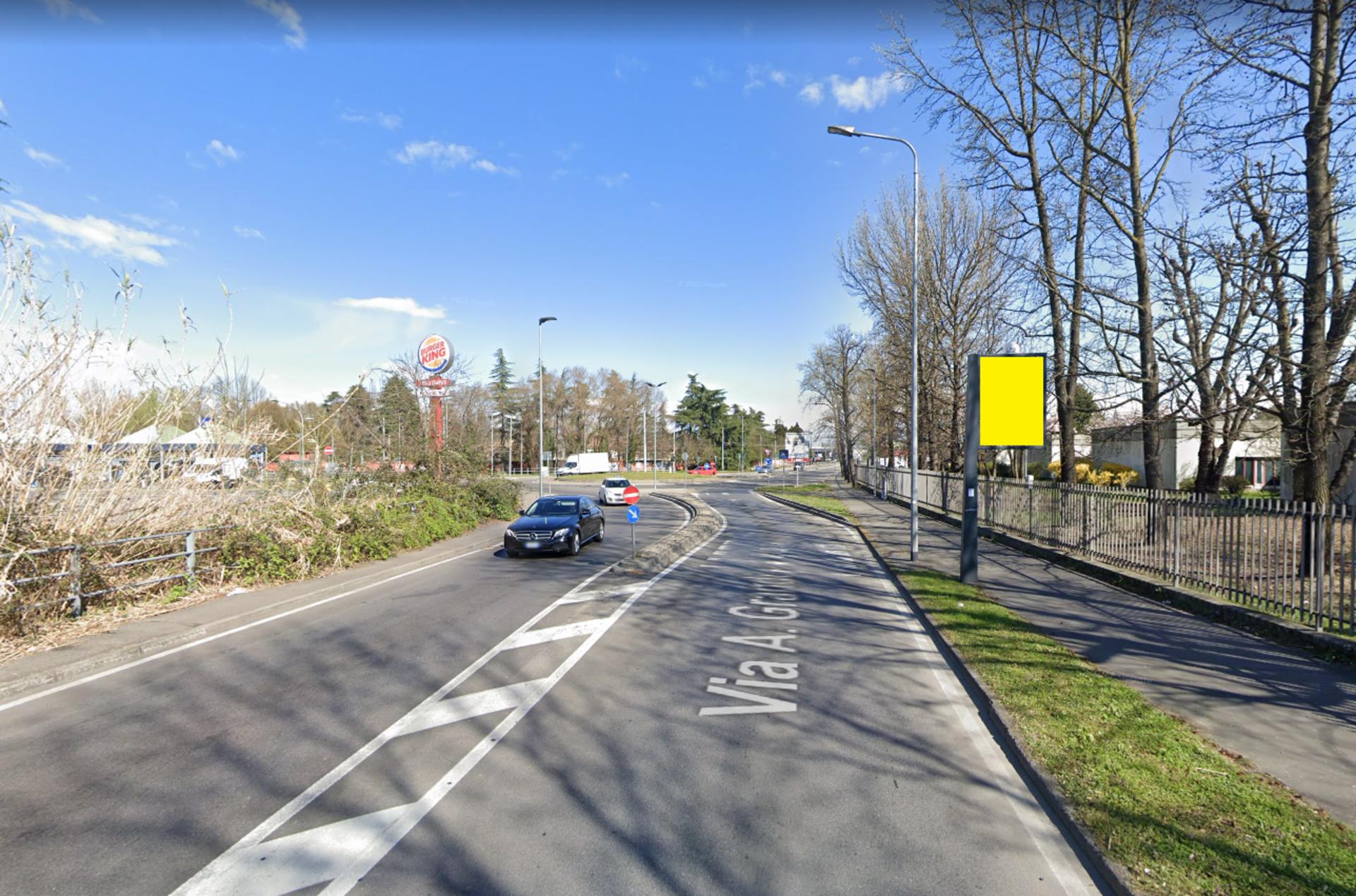 Impianto a VIA Grandi 45 mt prima di Viale Romagna  Rozzano