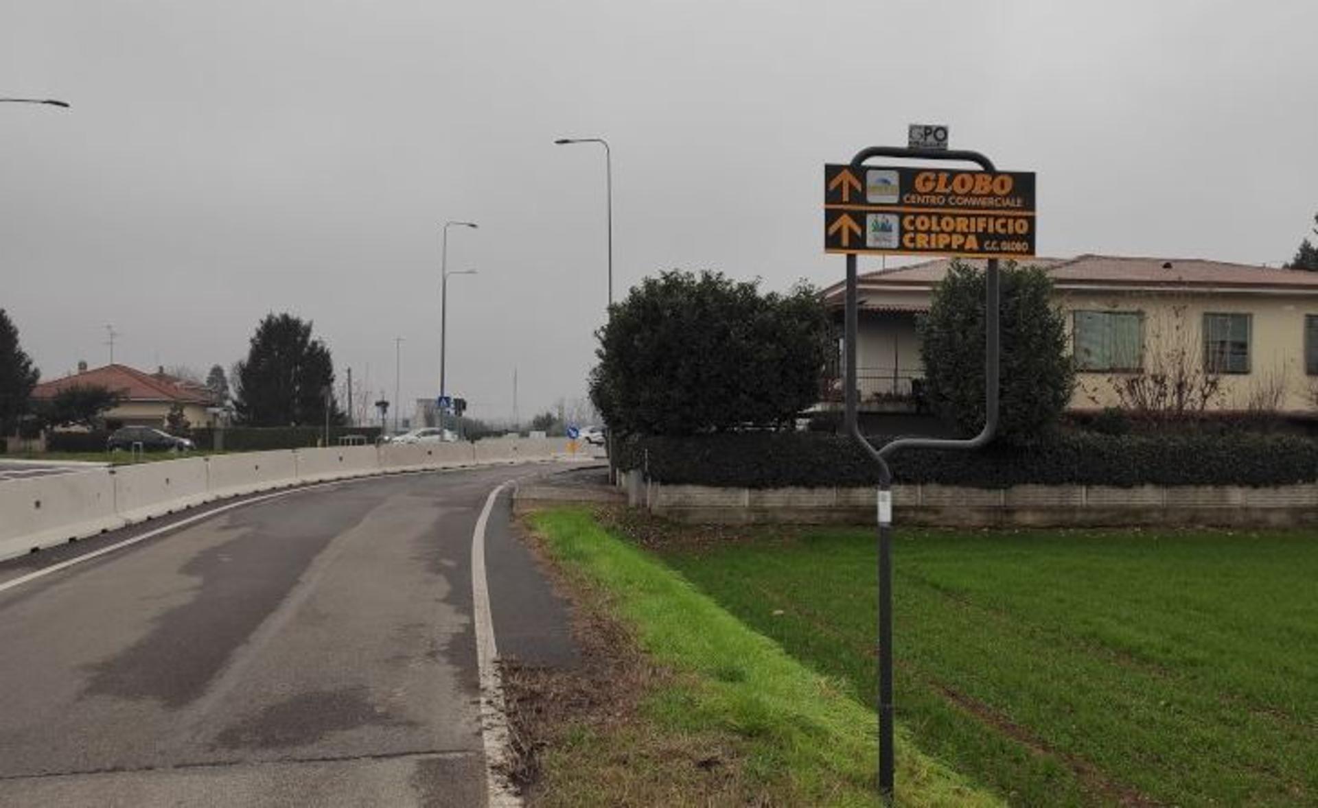 Impianto a VIA Grezzago rotatori con S.P. 104  Vaprio d'Adda