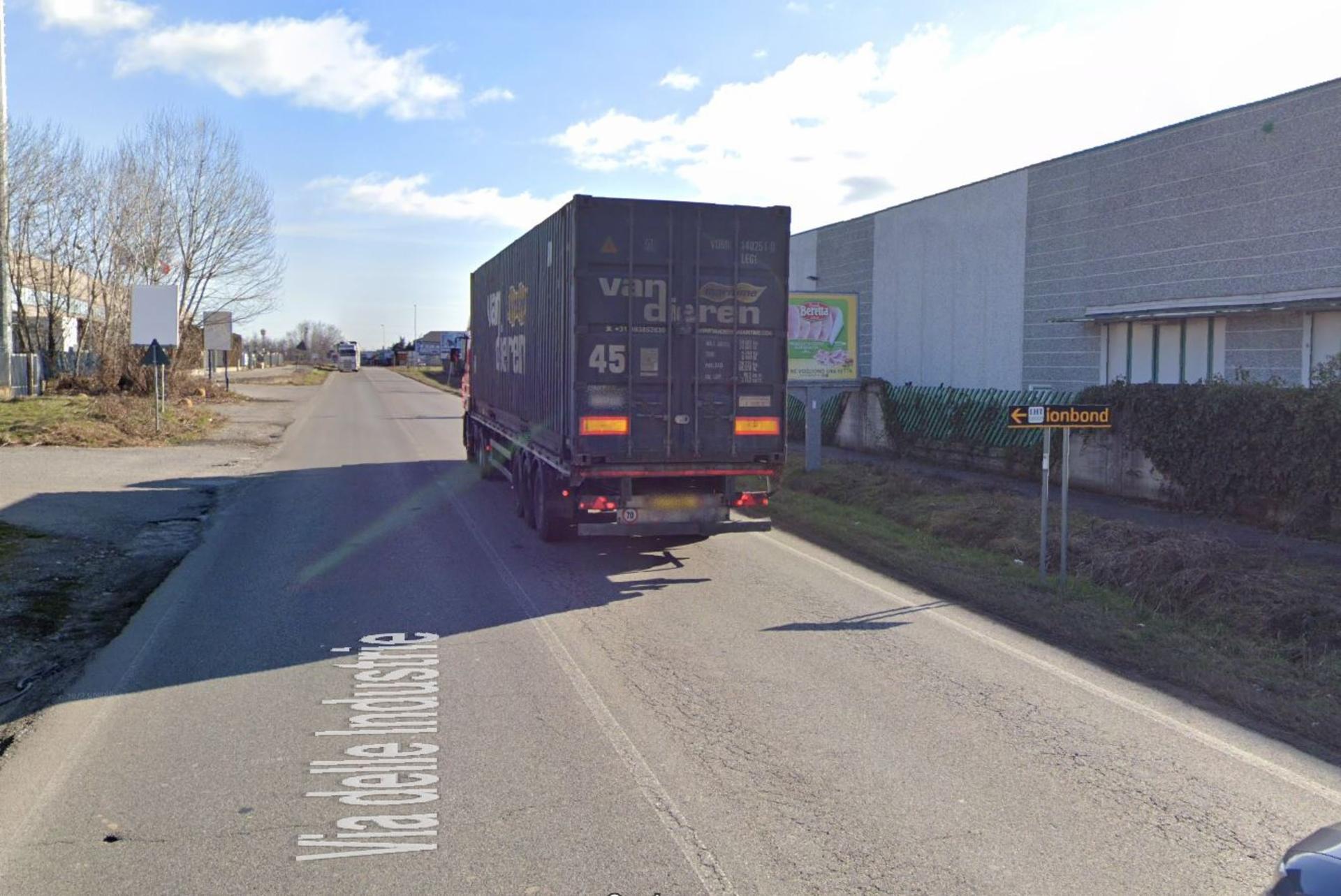Impianto a S.P. 245 Km. 1+760/dx (Via delle Industrie)  Cambiago