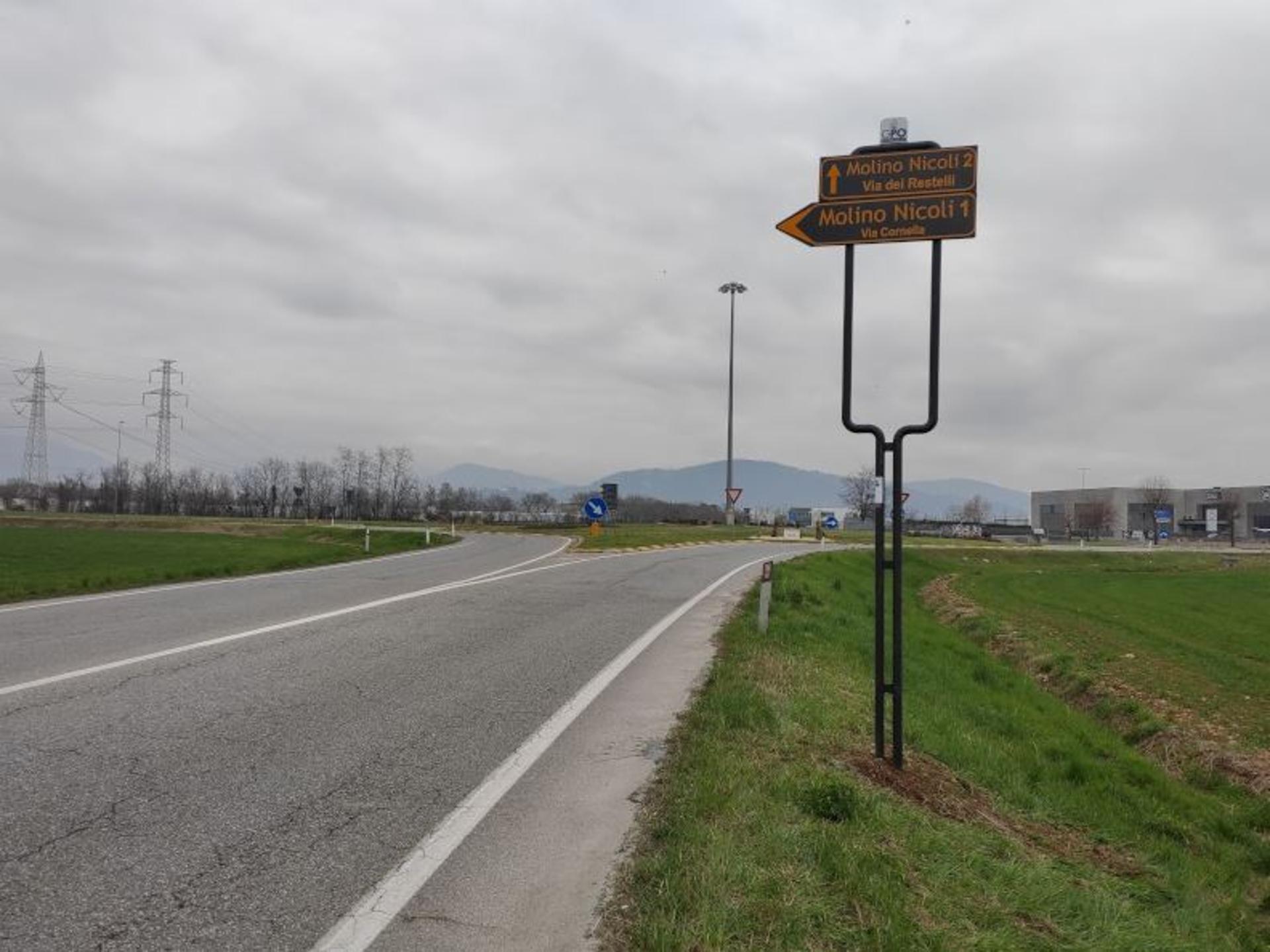 Impianto FRECCE / PREINSEGNE a Costa di Mezzate, in zona Chiesa parrocchiale di San Giorgio