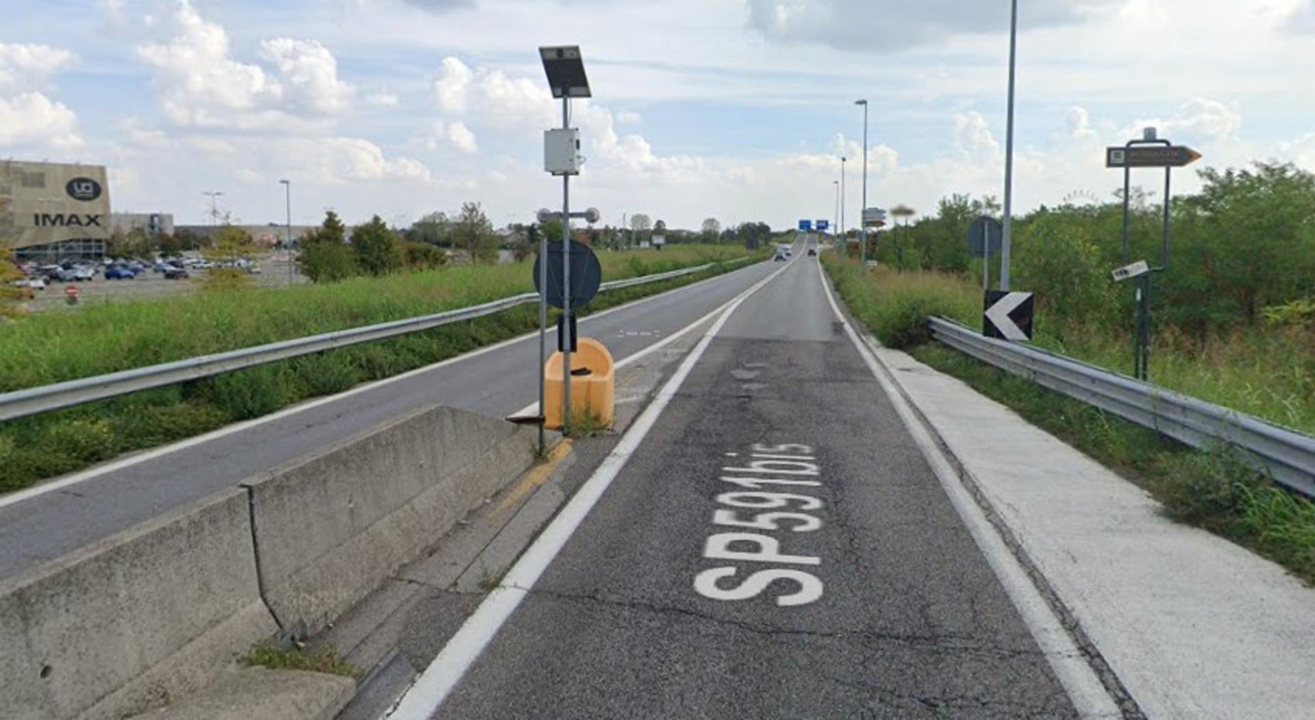 Impianto a EX S.S. 591 BIS Km. 1+777/dx  Azzano San Paolo