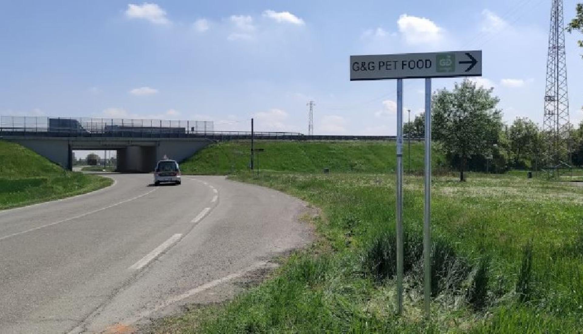 Impianto a S.P. 588 R Km. 2+840/dx  Castelvetro Piacentino