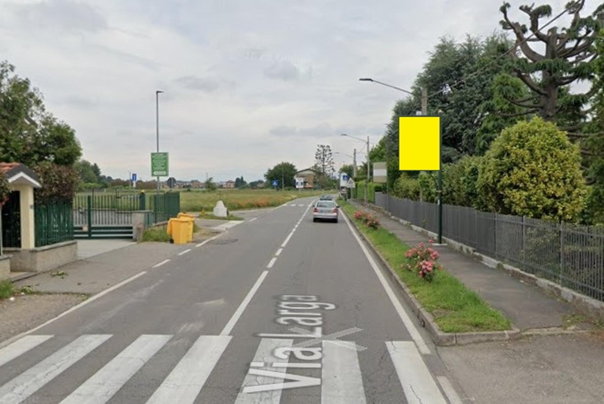 Impianto a VIA Larga 15 mt dopo civico 37  Saronno
