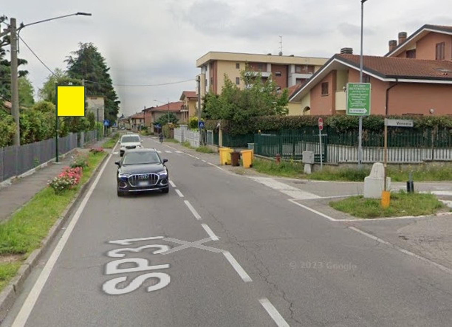 Impianto CARTELLONISTICA a Saronno, in zona Centro Danza D&M