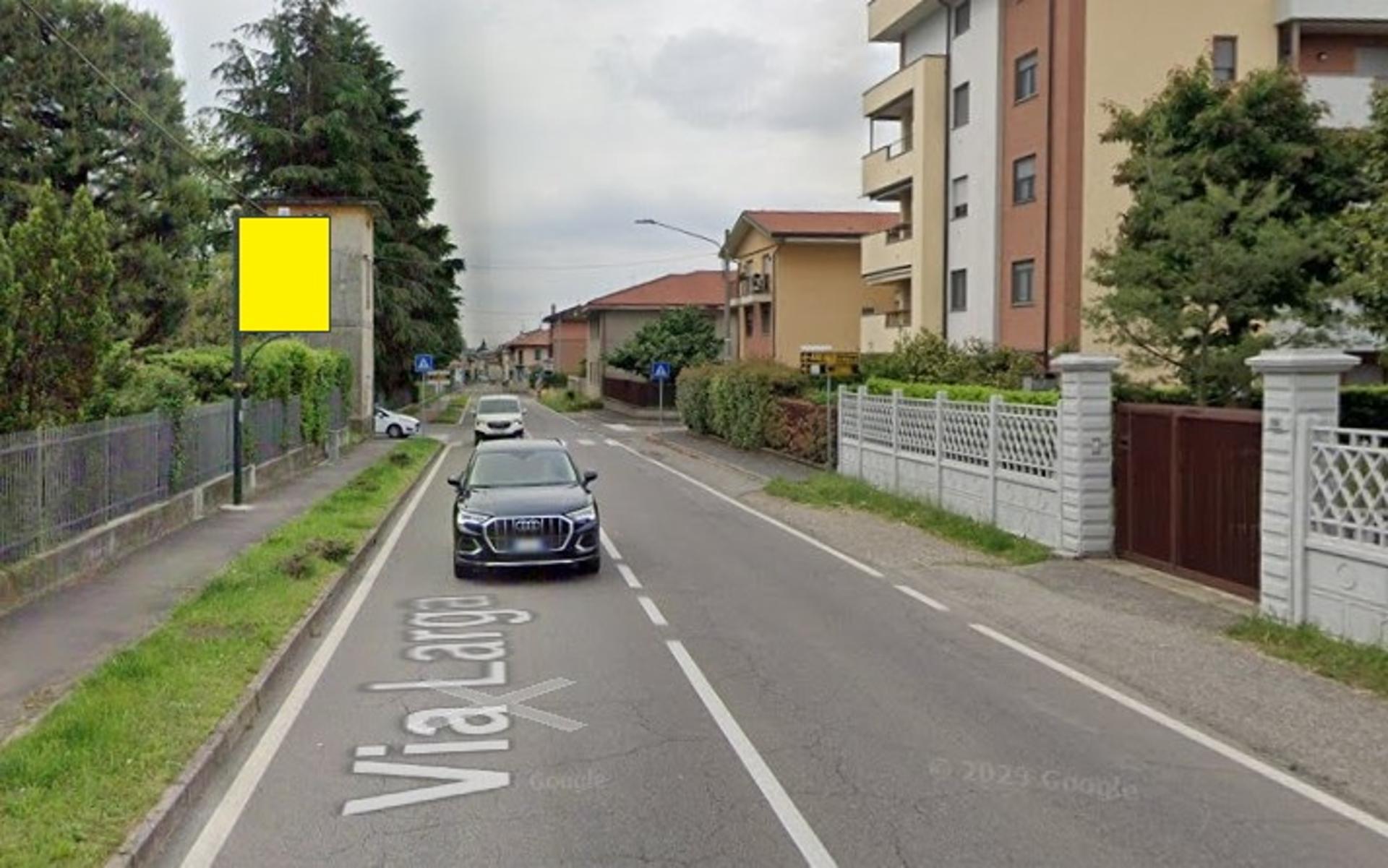 Impianto CARTELLONISTICA a Saronno, in zona Gatsby